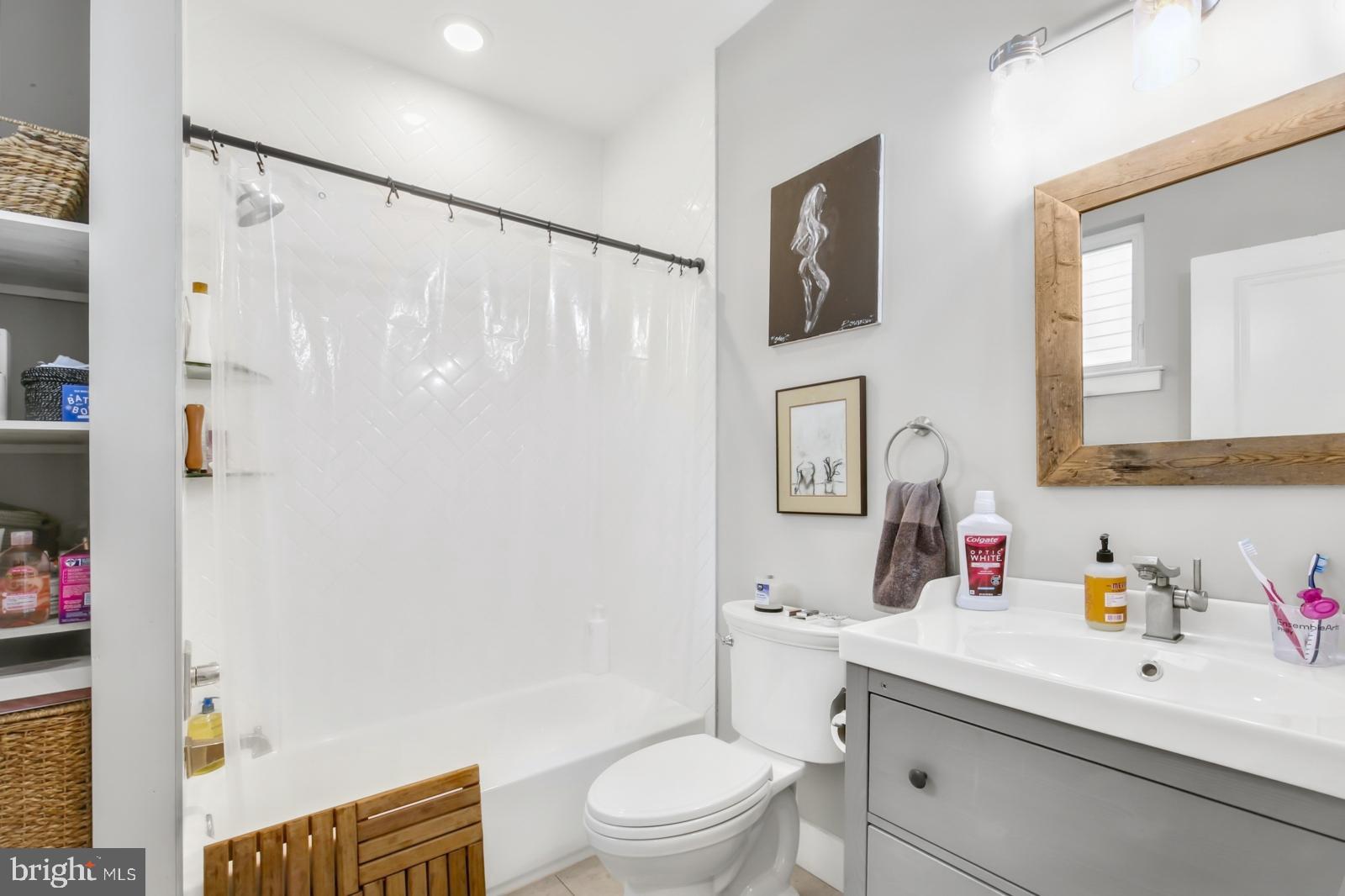 FISHTOWN - Residential Lease