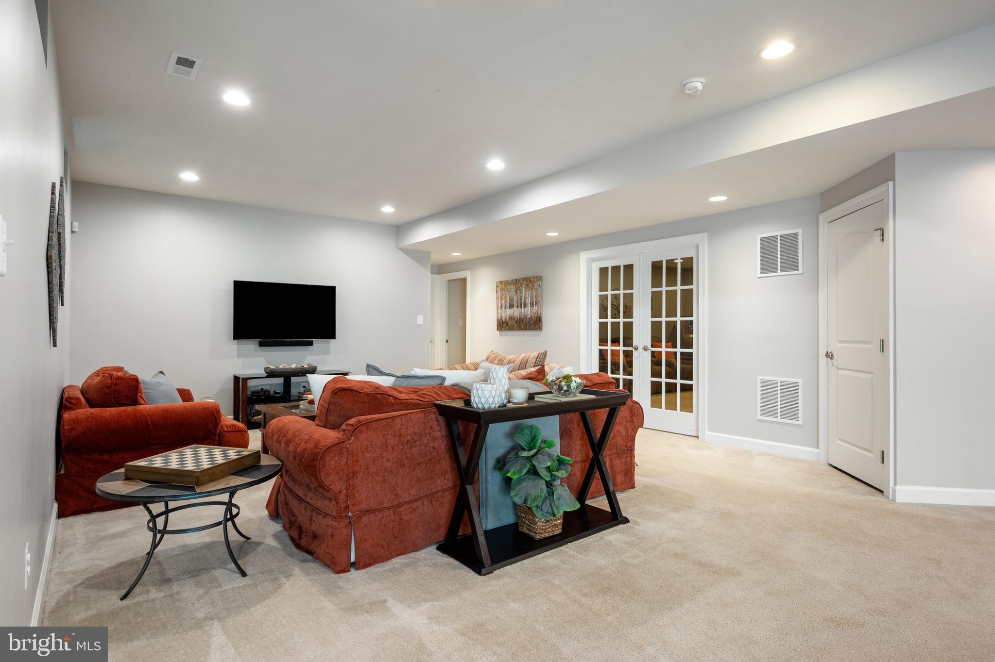 BISHOP'S CREST - Residential