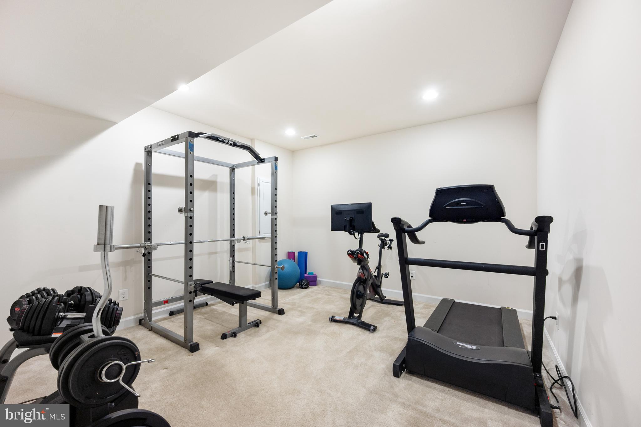 BISHOP'S CREST - Residential