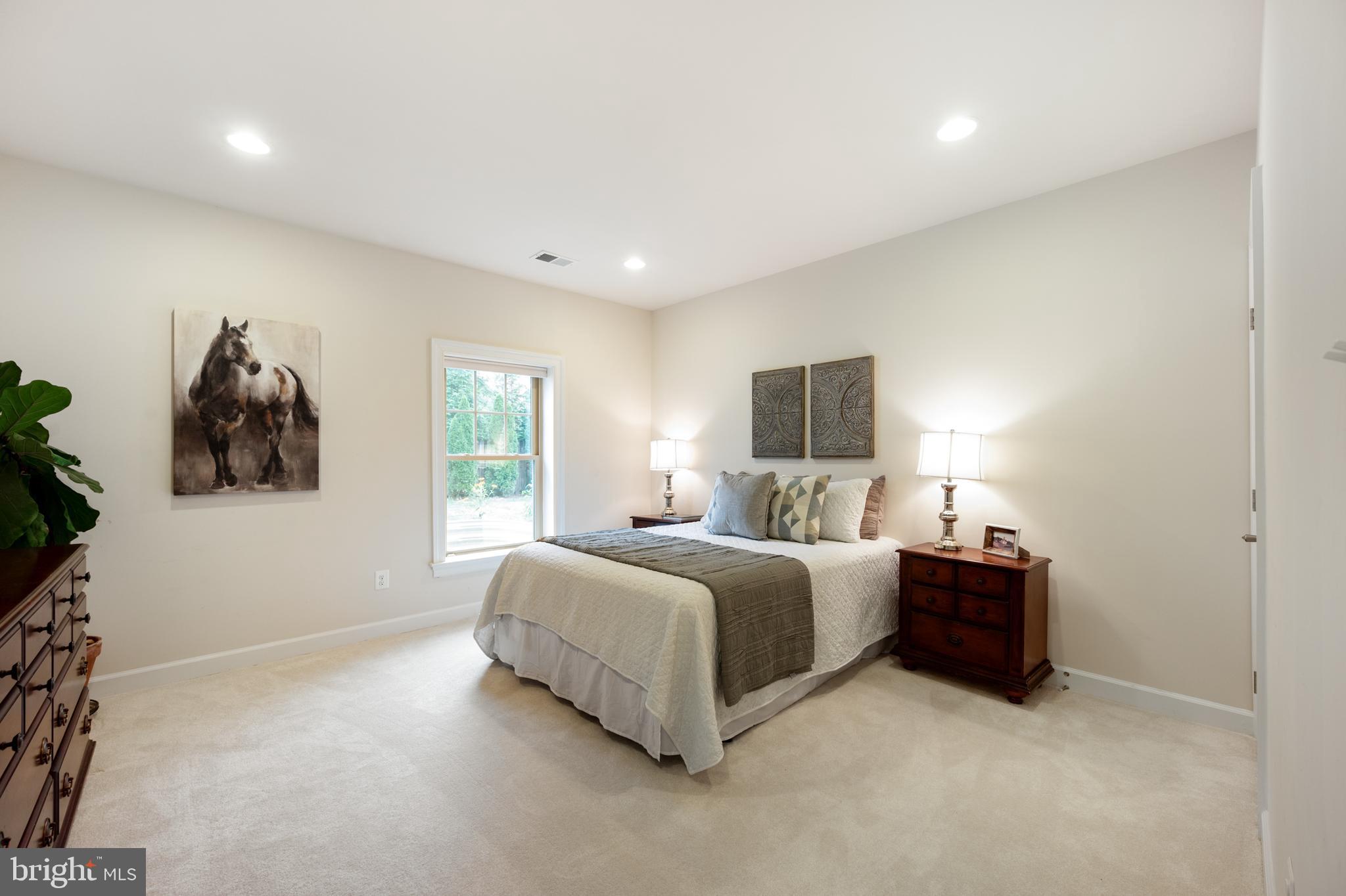 BISHOP'S CREST - Residential