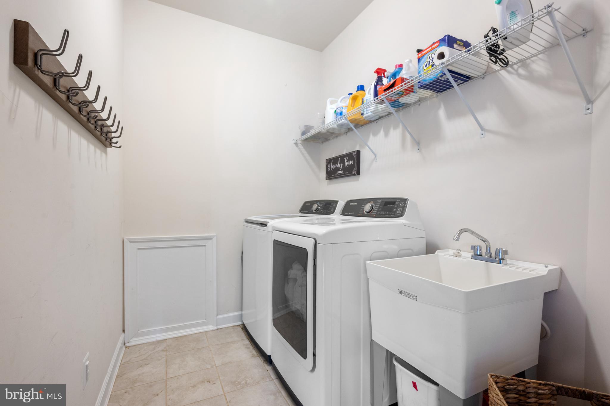 BISHOP'S CREST - Residential