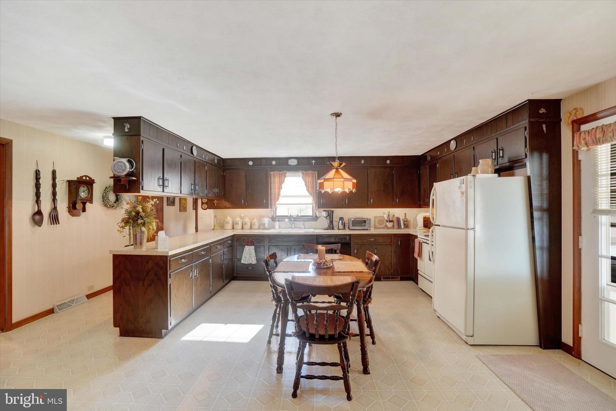 SUNRISE GARDENS - Residential