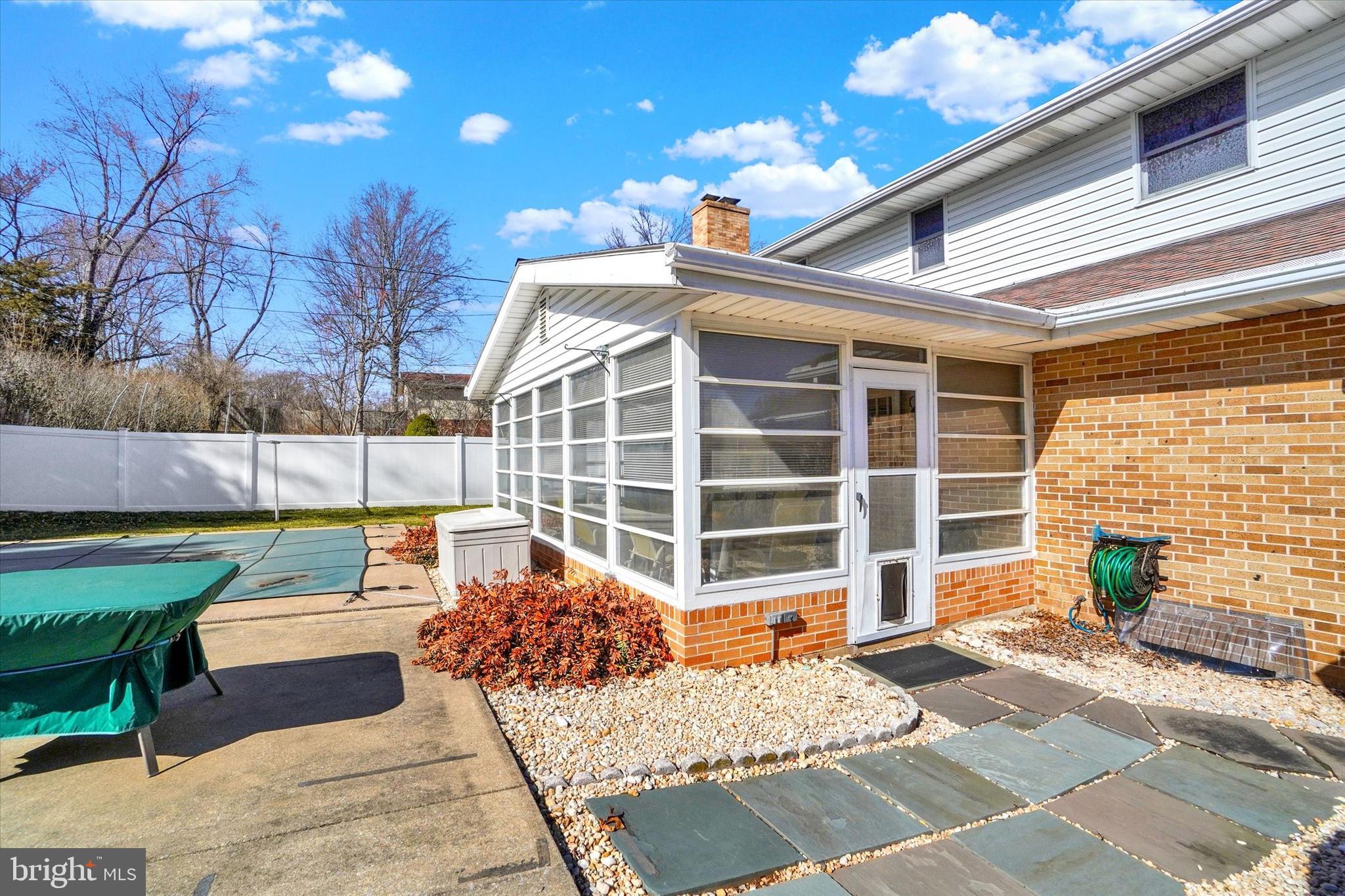 SUNRISE GARDENS - Residential