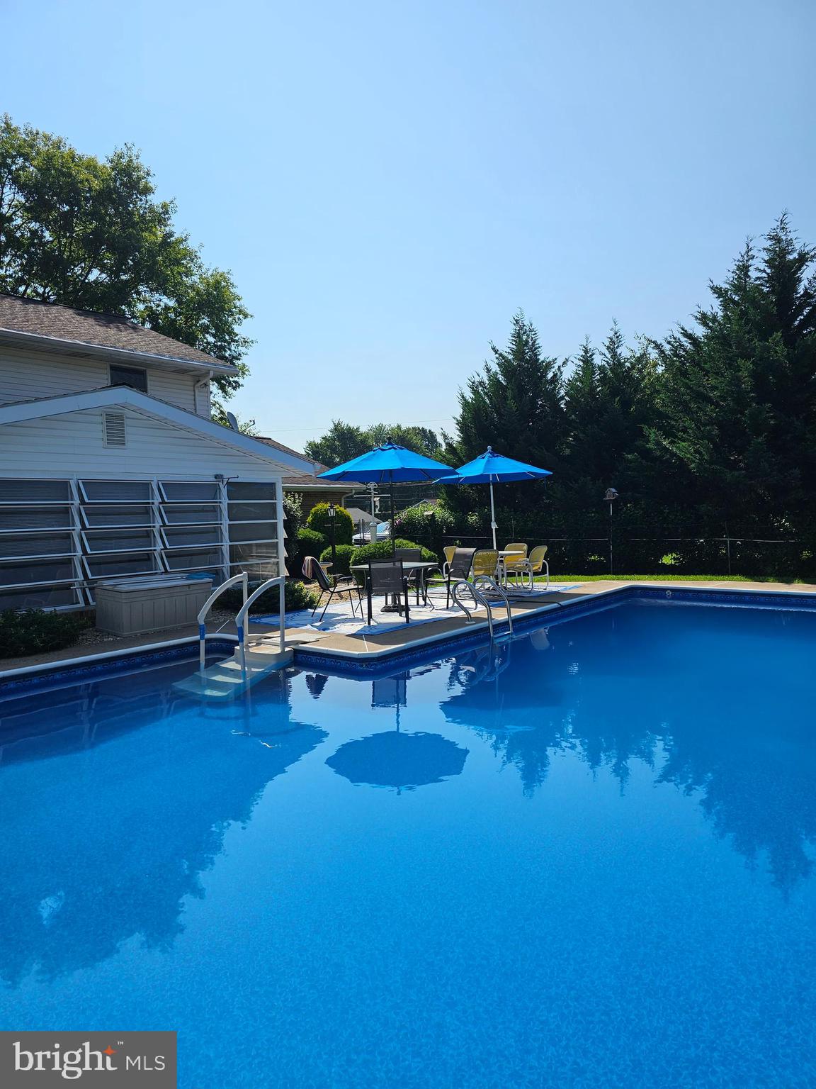 SUNRISE GARDENS - Residential