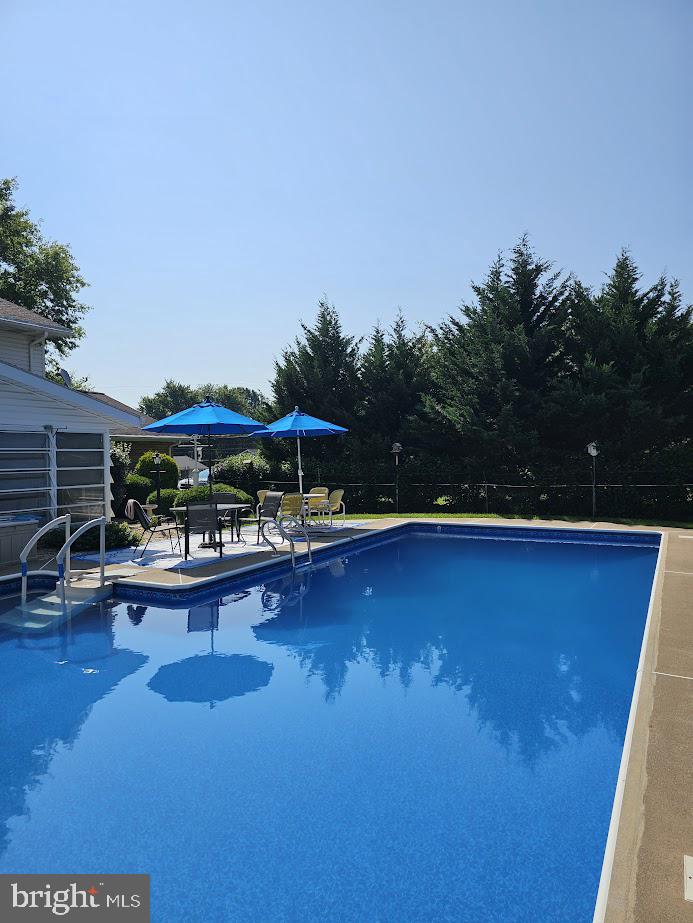 SUNRISE GARDENS - Residential