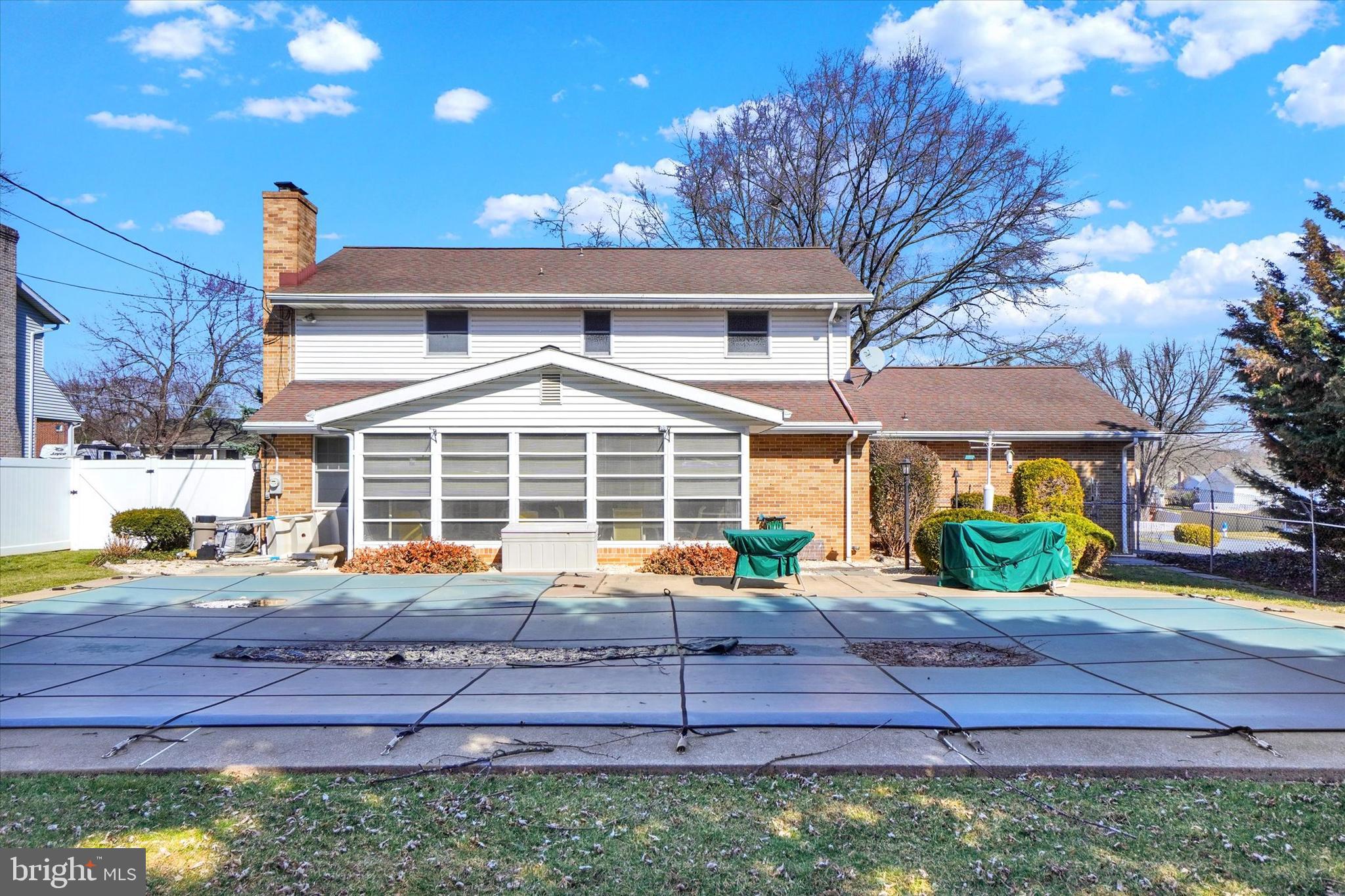 SUNRISE GARDENS - Residential