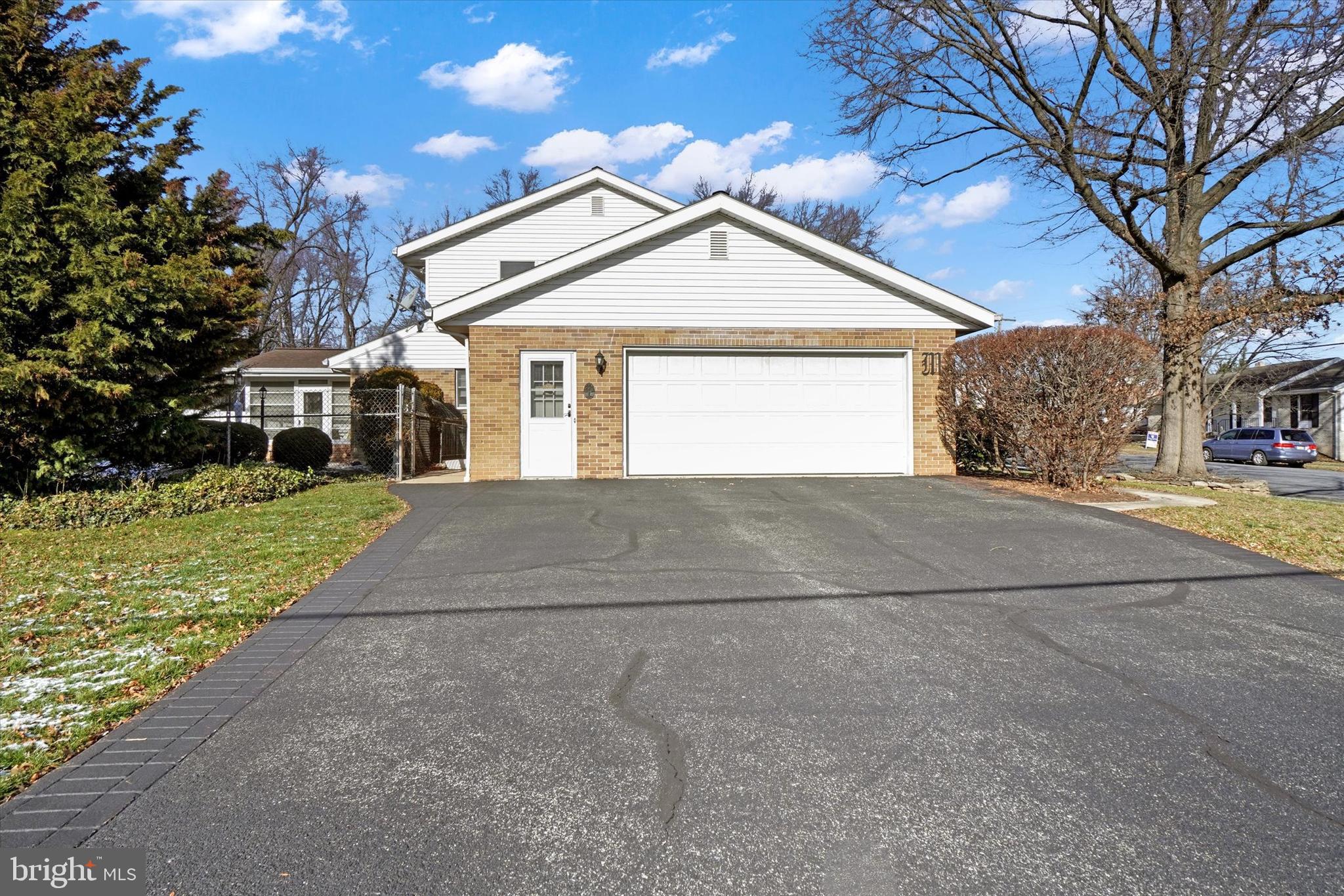 SUNRISE GARDENS - Residential