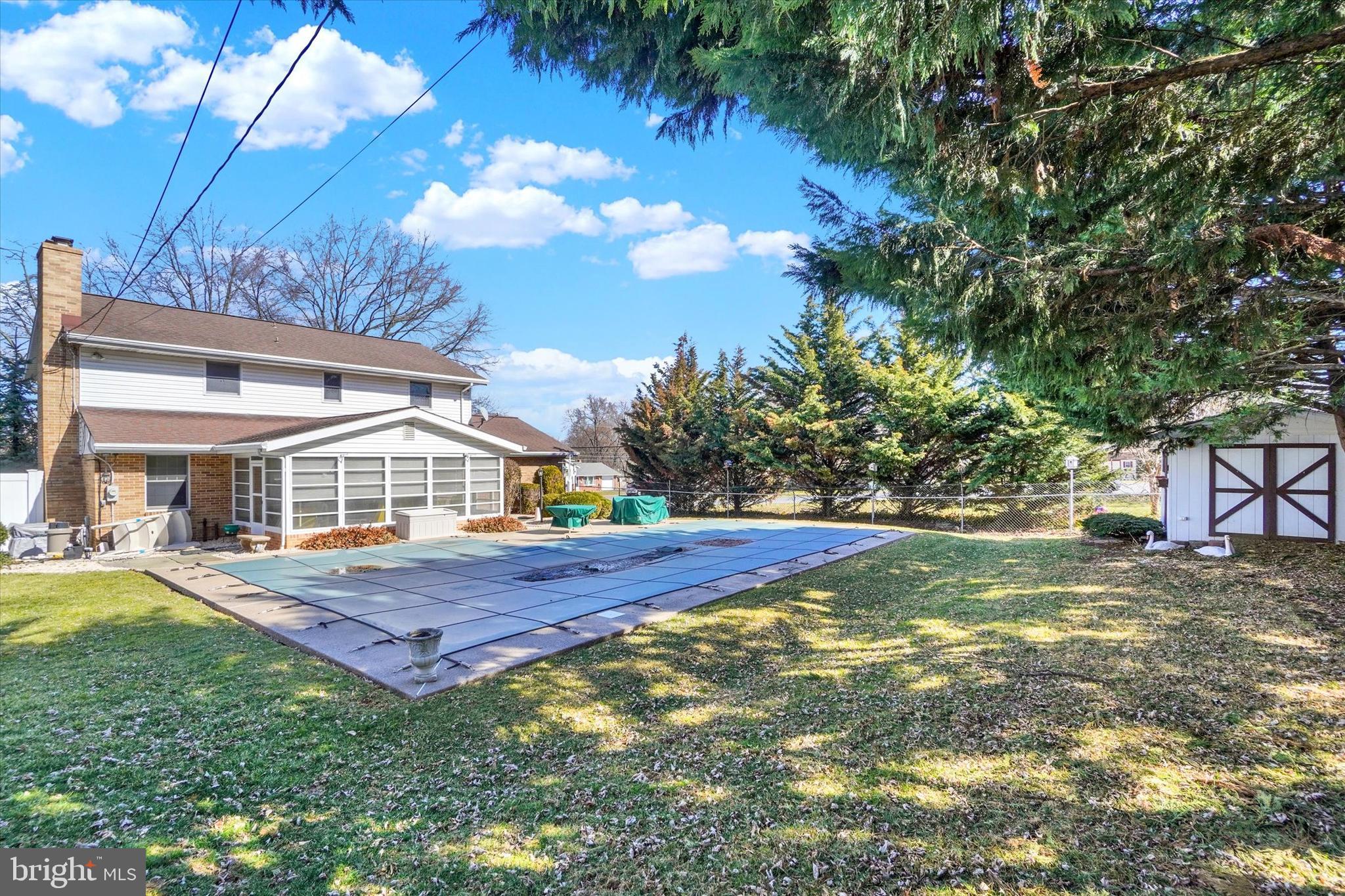 SUNRISE GARDENS - Residential