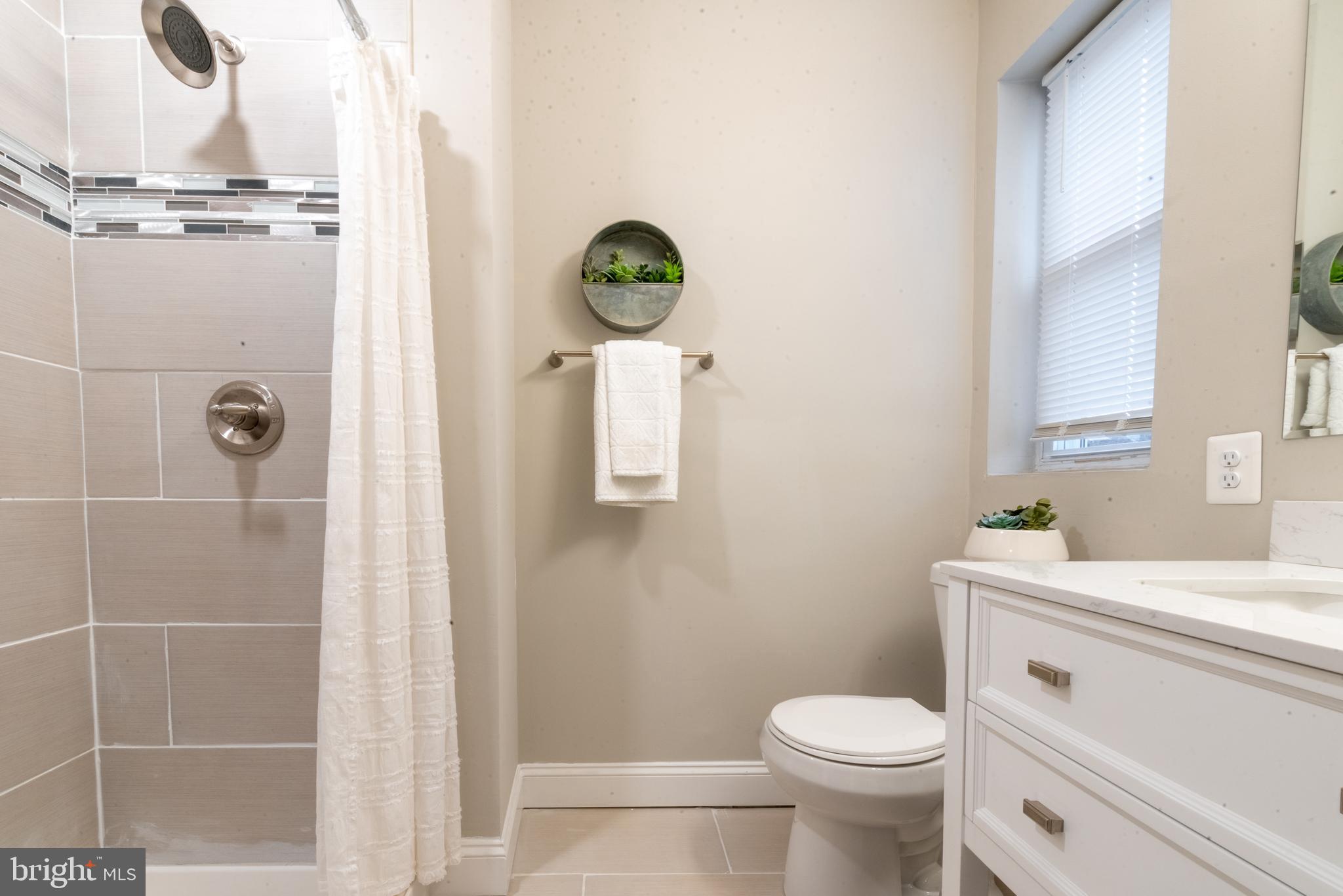 NORTHWOOD - Residential