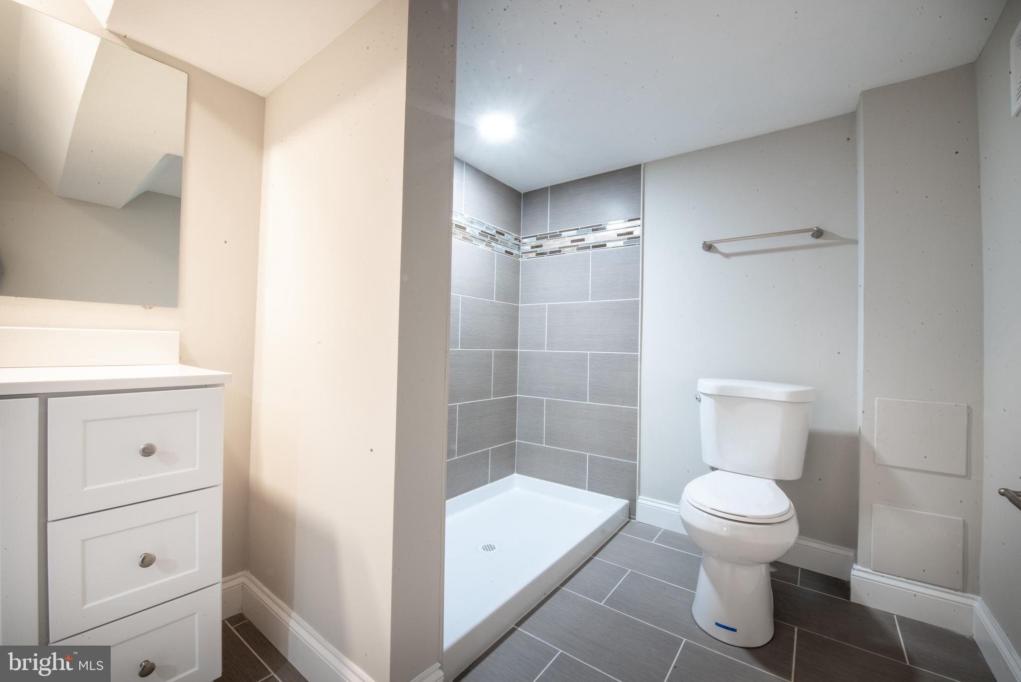 NORTHWOOD - Residential