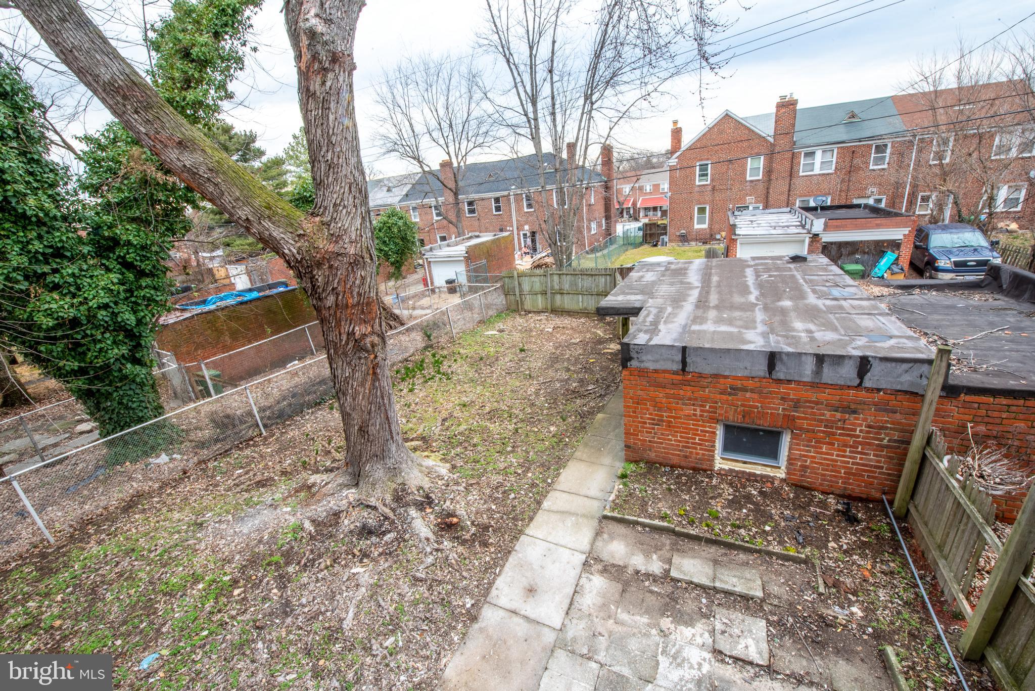 NORTHWOOD - Residential