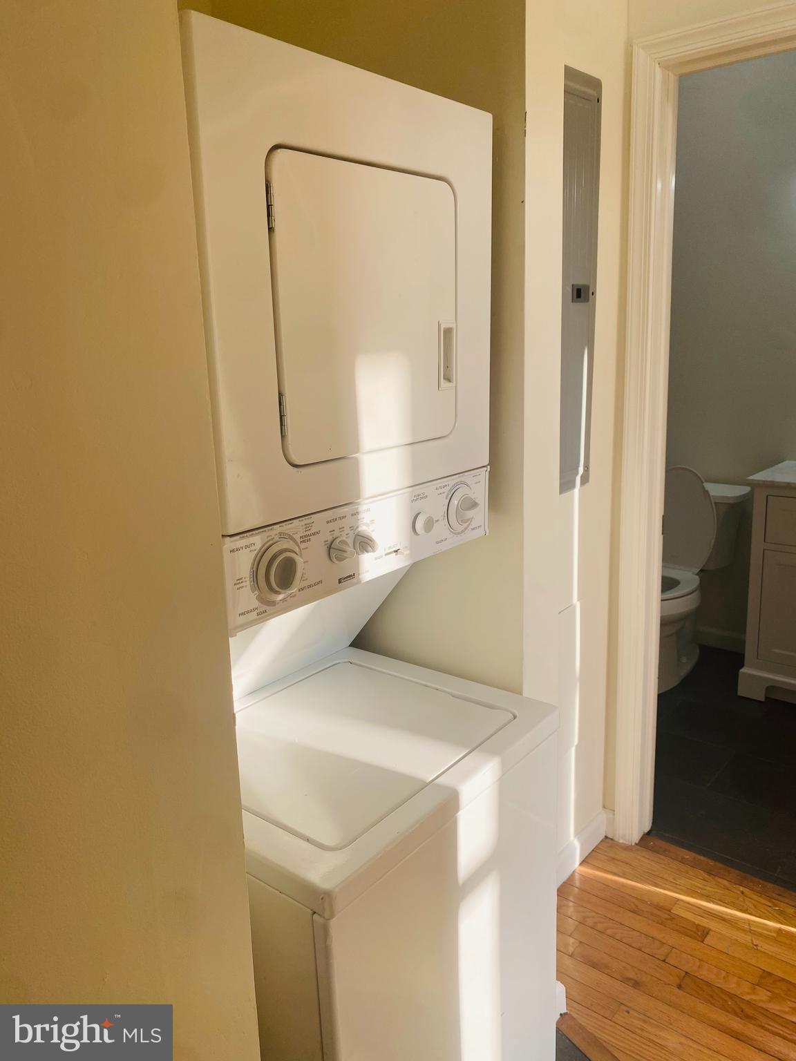TEMPLE UNIVERSITY - Residential Lease
