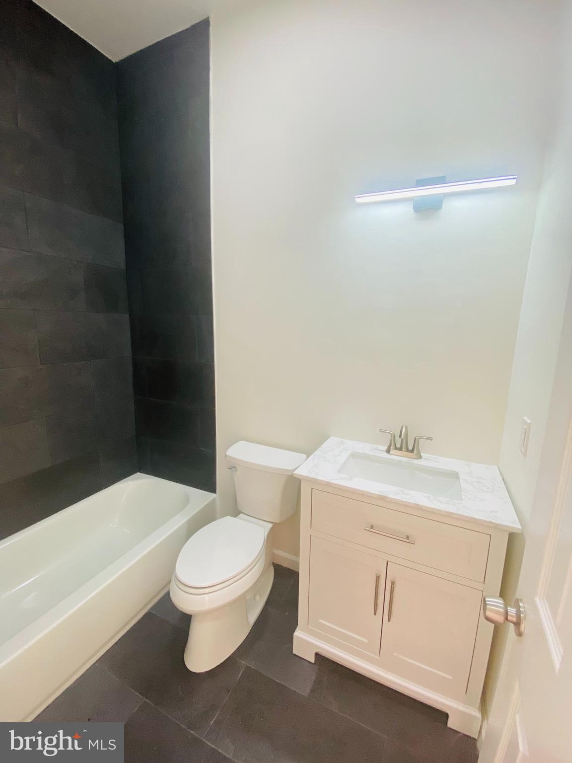TEMPLE UNIVERSITY - Residential Lease