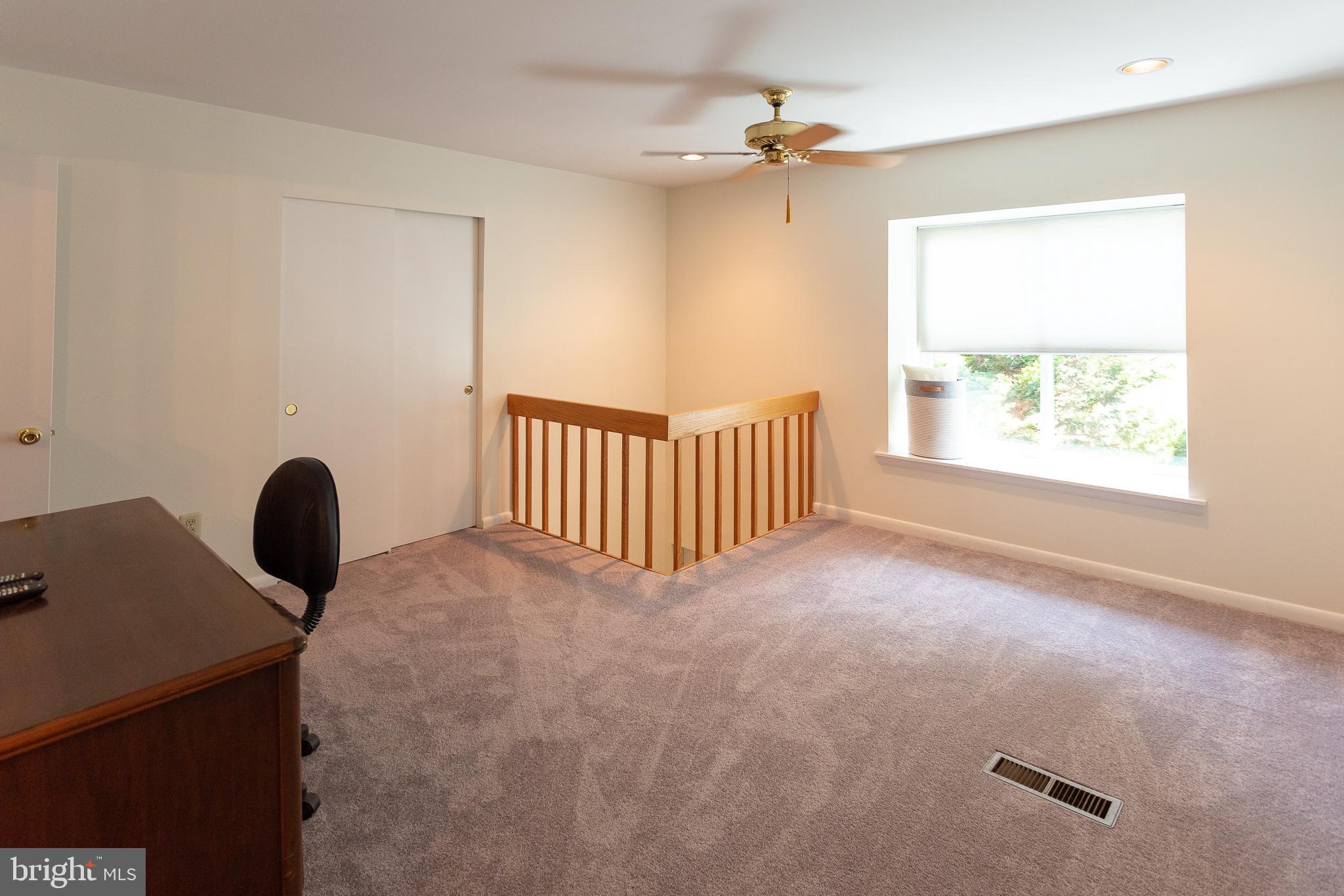 OAKMONT MEWS - Residential