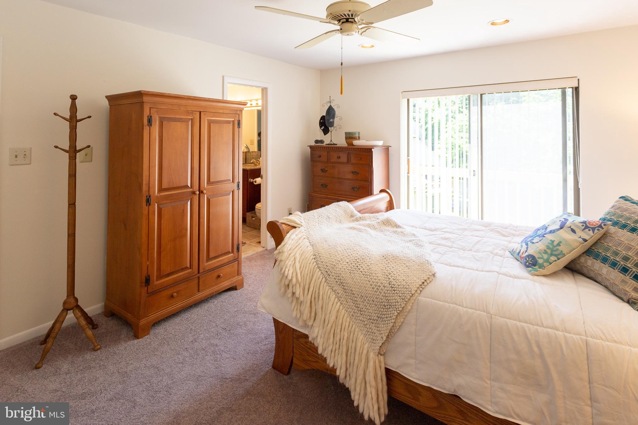 OAKMONT MEWS - Residential