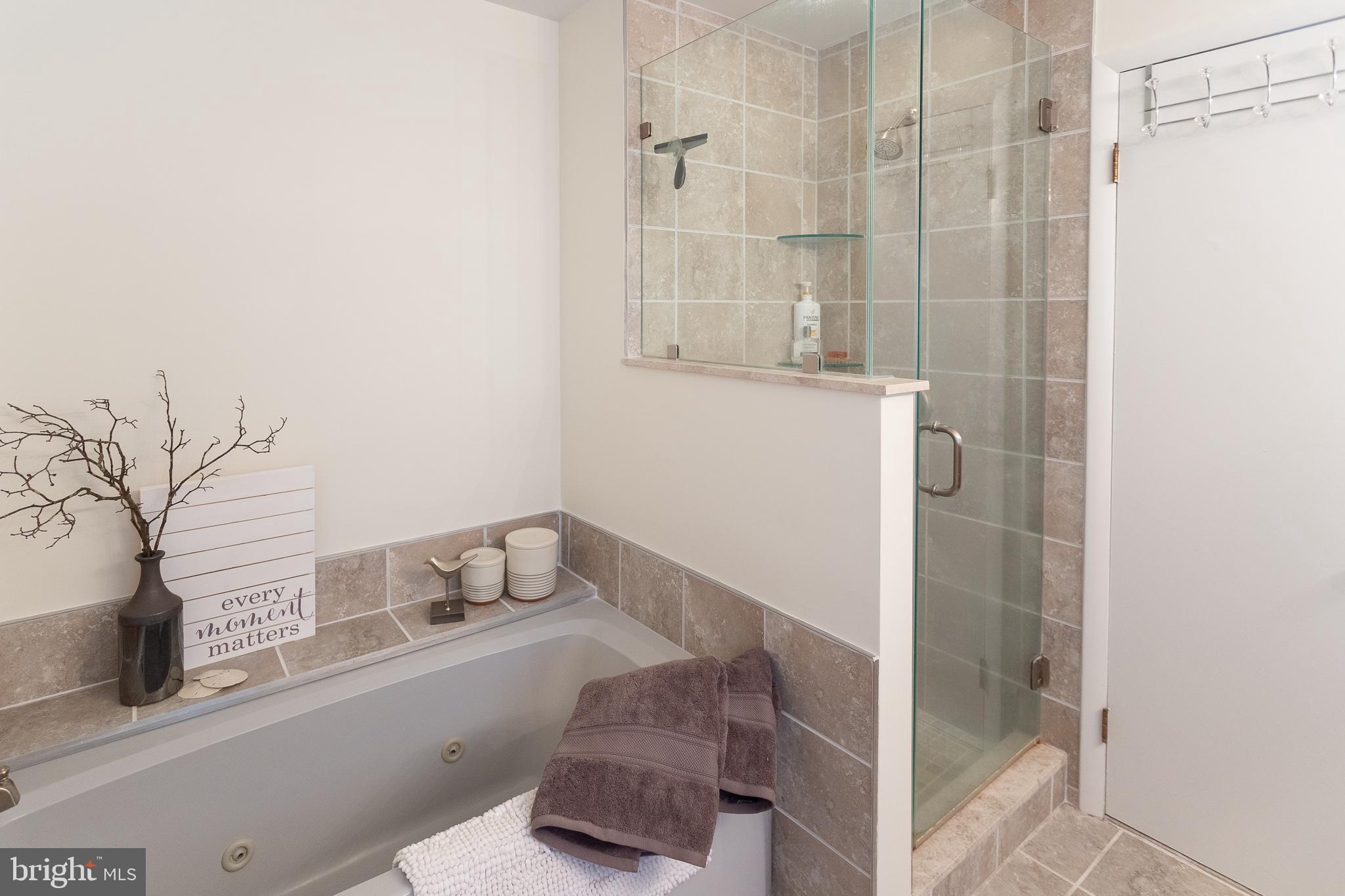 OAKMONT MEWS - Residential