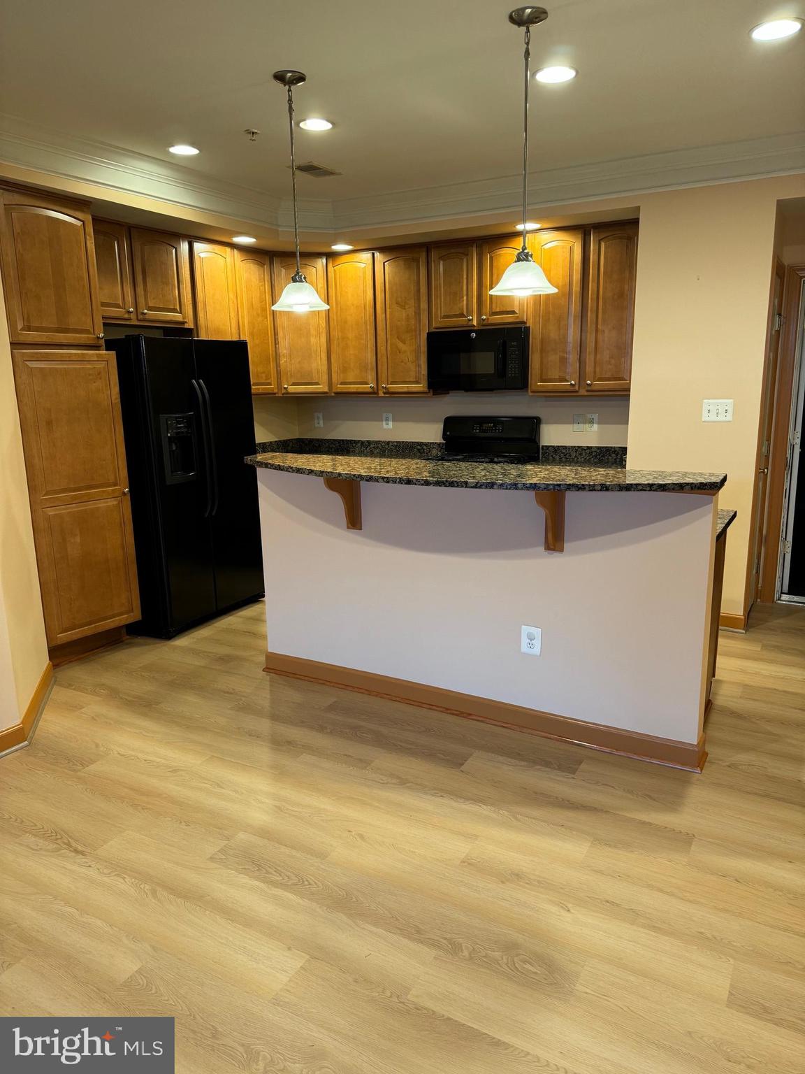 VILLAGES OF URBANA - Residential Lease