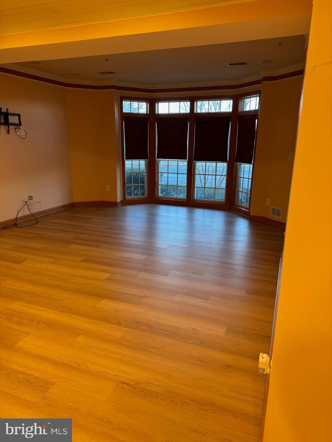 VILLAGES OF URBANA - Residential Lease