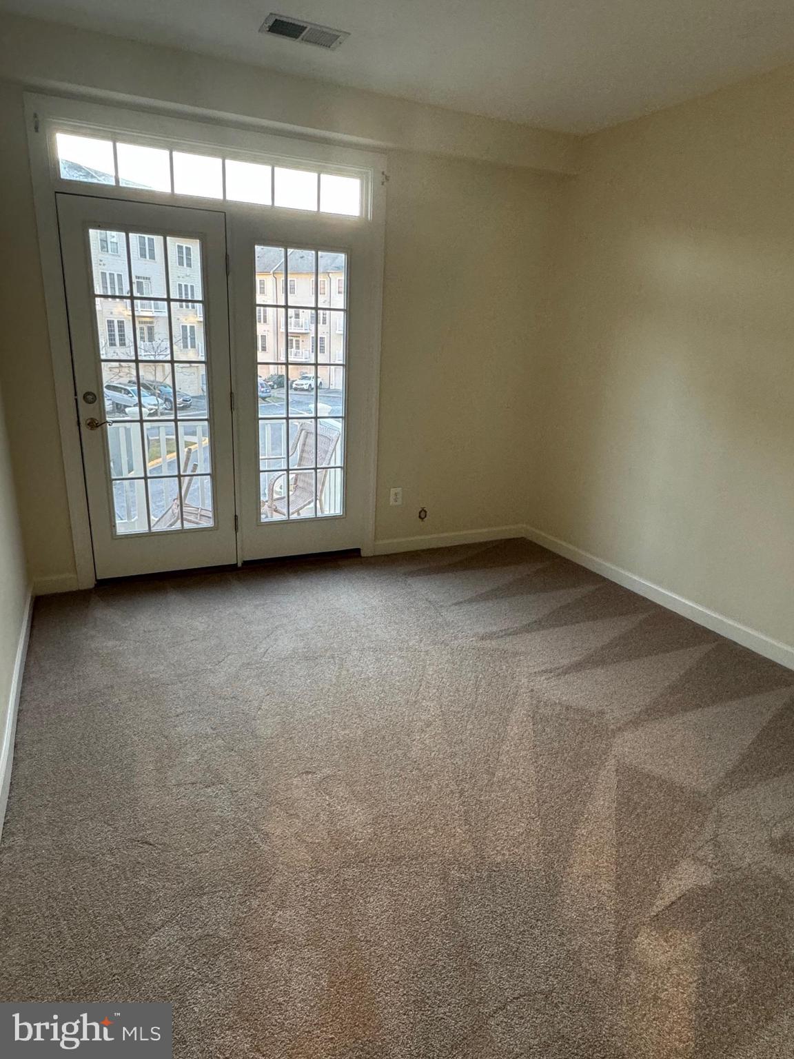 VILLAGES OF URBANA - Residential Lease