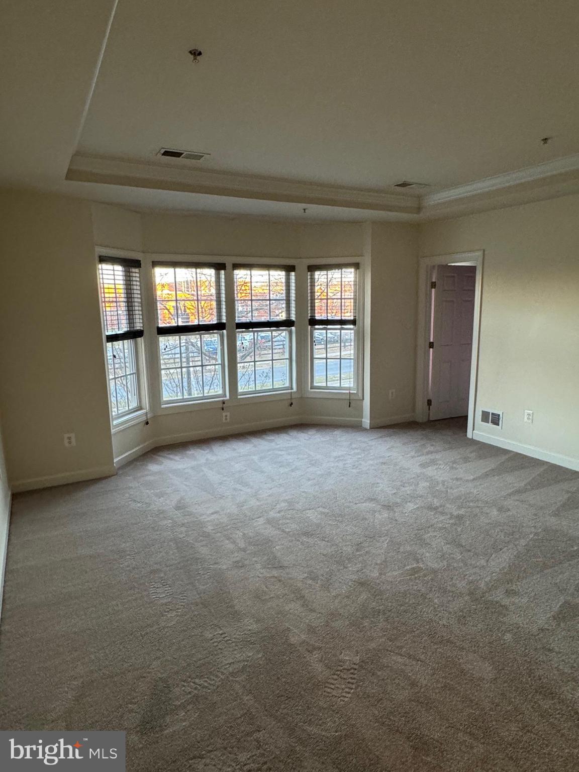 VILLAGES OF URBANA - Residential Lease