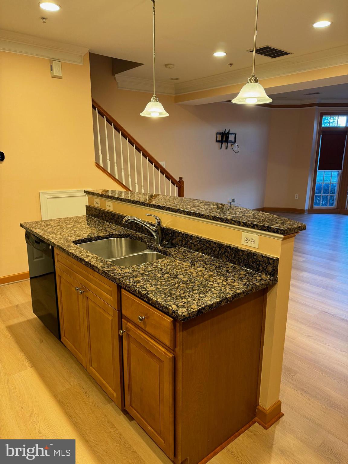 VILLAGES OF URBANA - Residential Lease