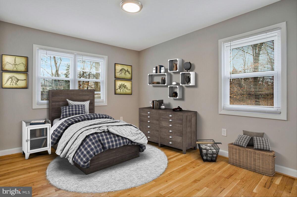 LAURELTON - Residential