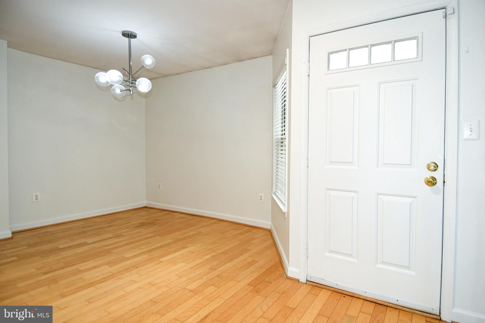 2911 S WOODLEY STREET B 2