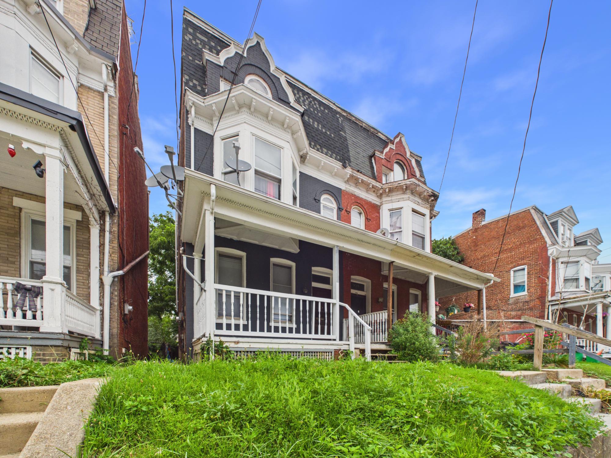 719 W KING STREET