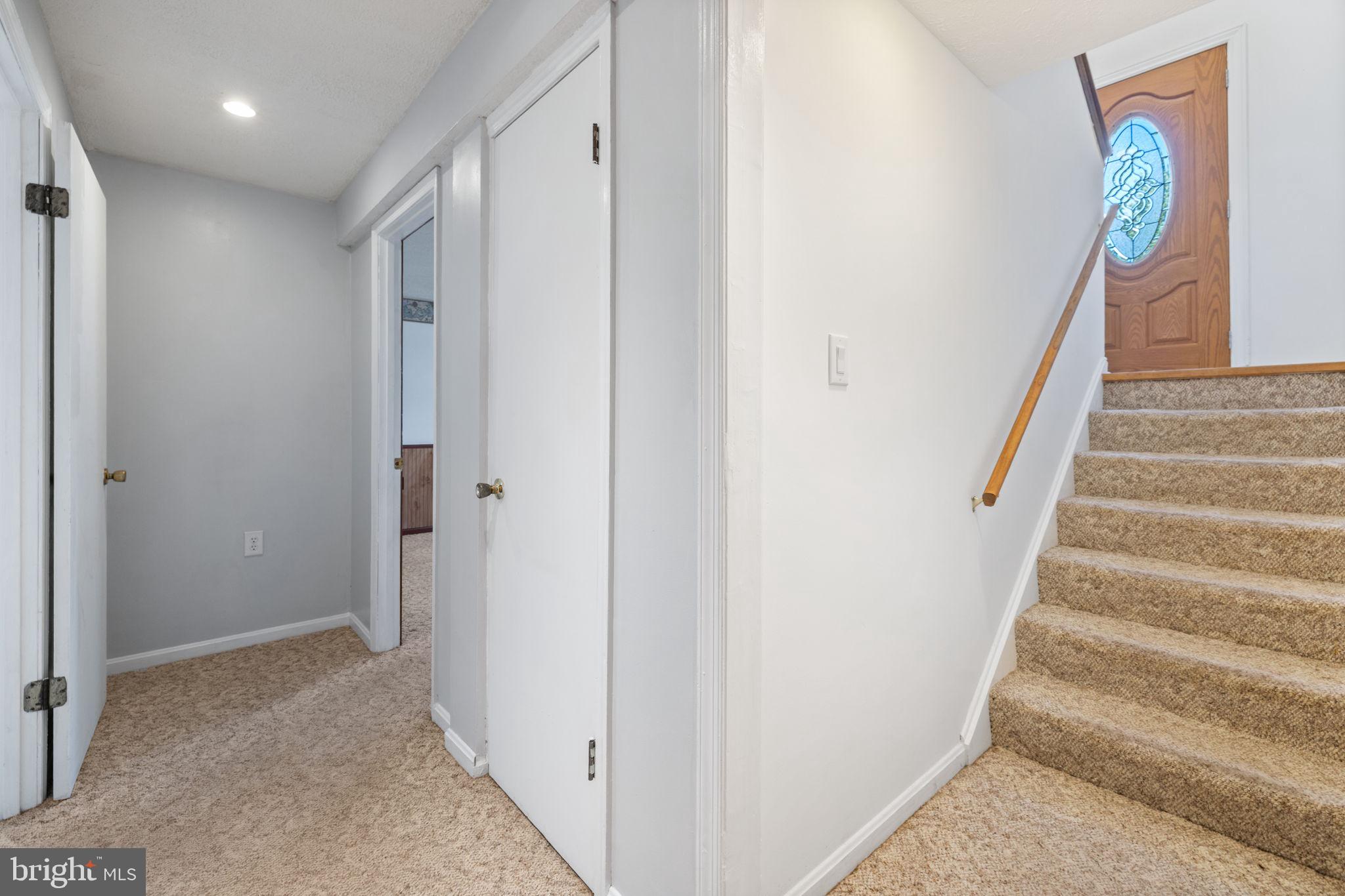 RIDGEFIELD - Residential