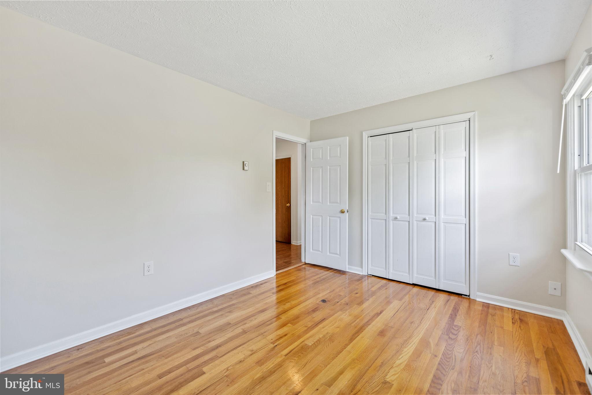 RIDGEFIELD - Residential