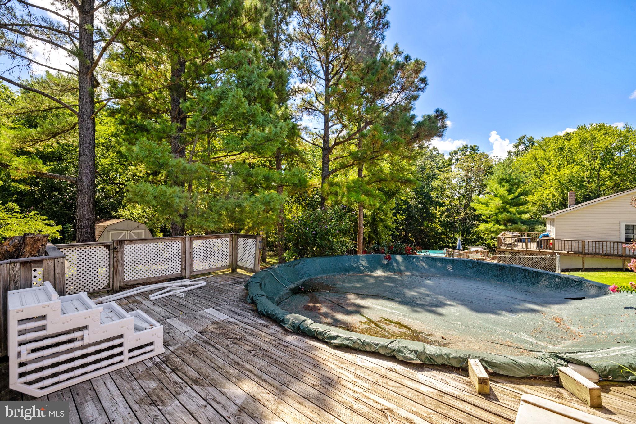 RIDGEFIELD - Residential