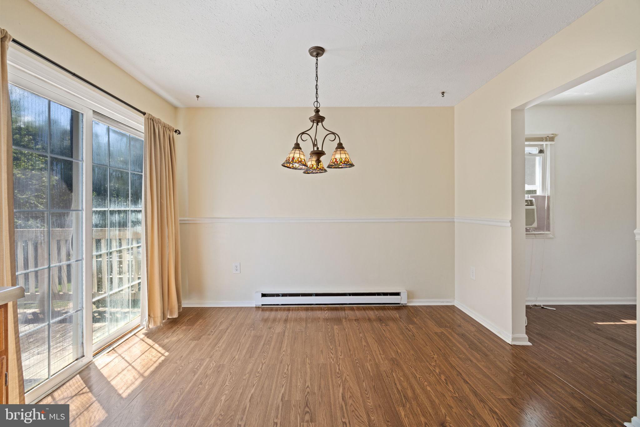 RIDGEFIELD - Residential