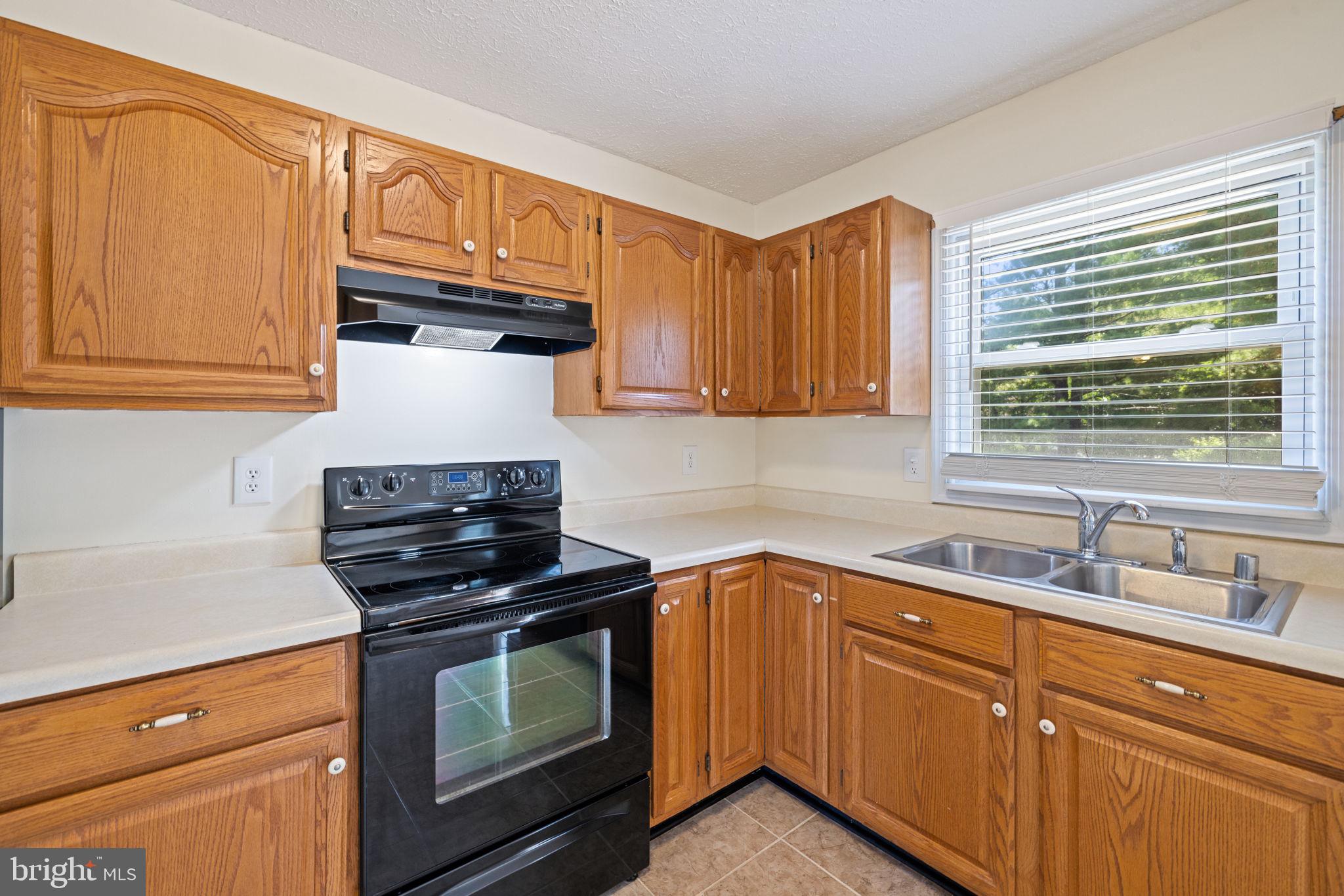 RIDGEFIELD - Residential