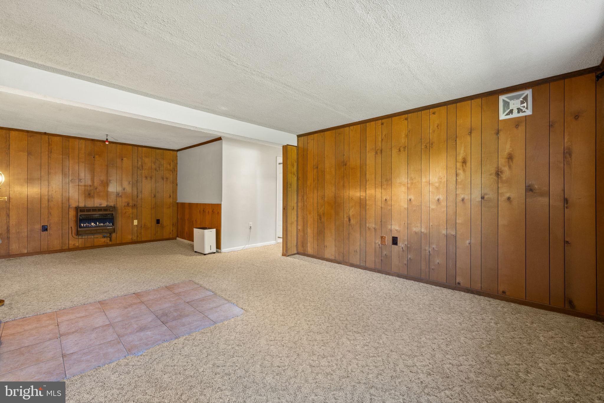 RIDGEFIELD - Residential