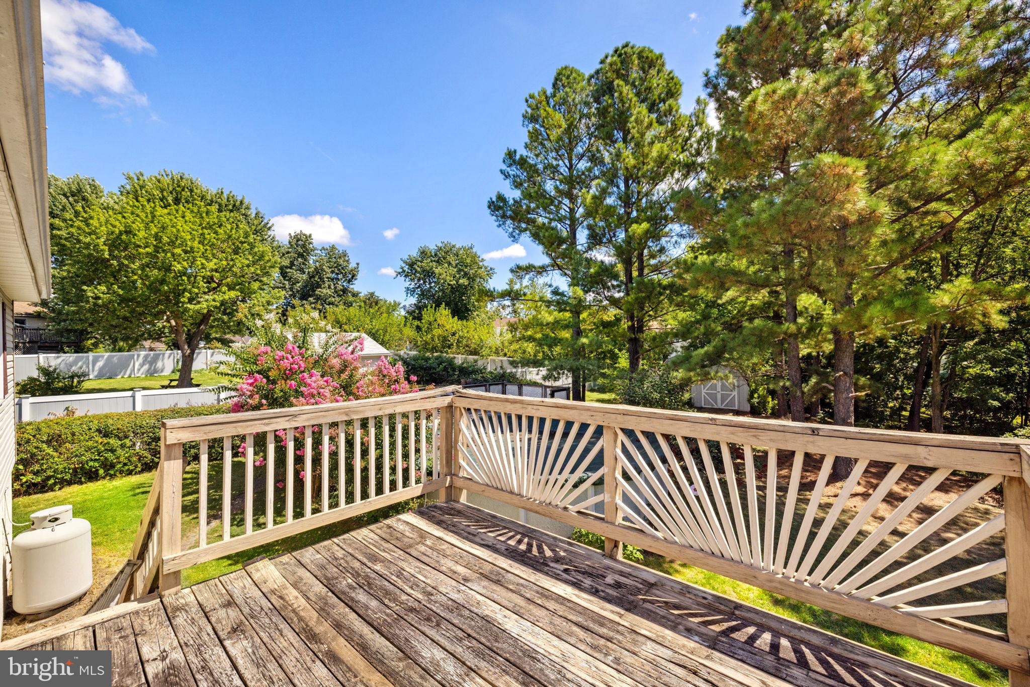 RIDGEFIELD - Residential