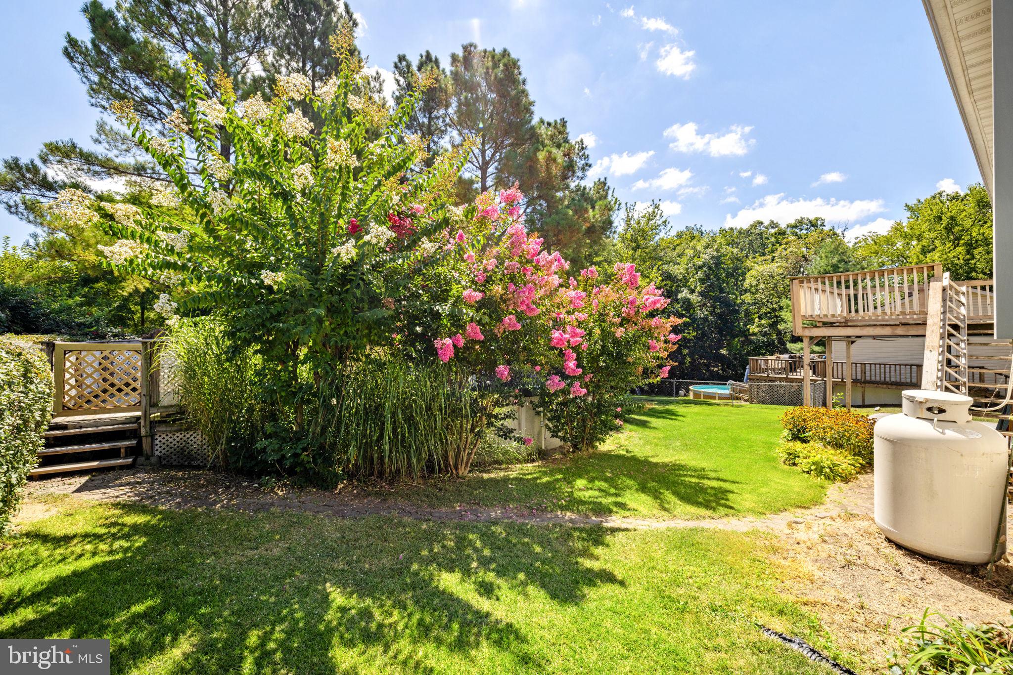 RIDGEFIELD - Residential