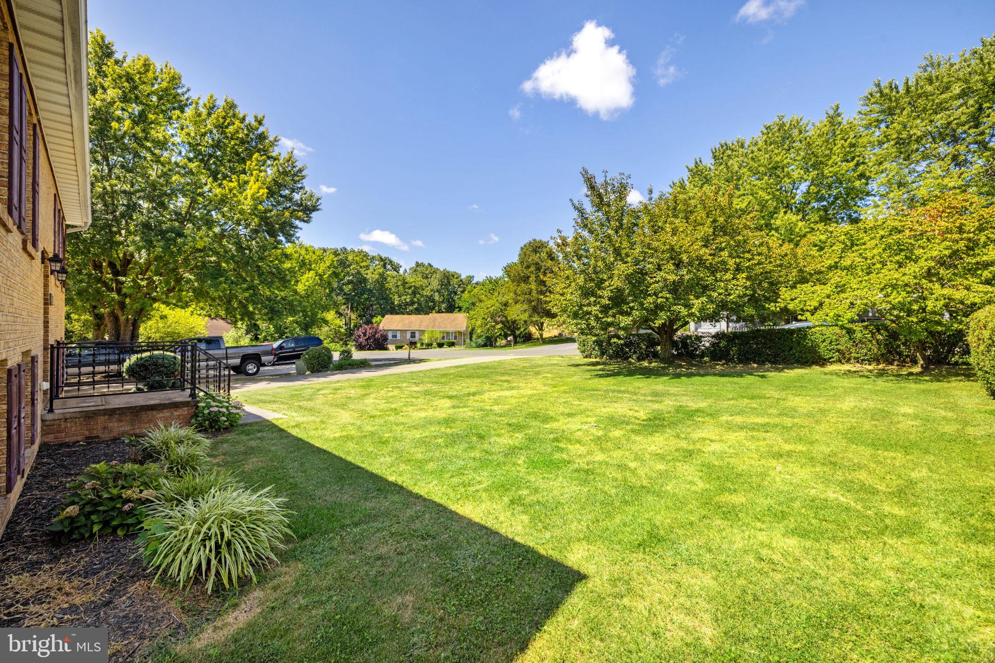 RIDGEFIELD - Residential