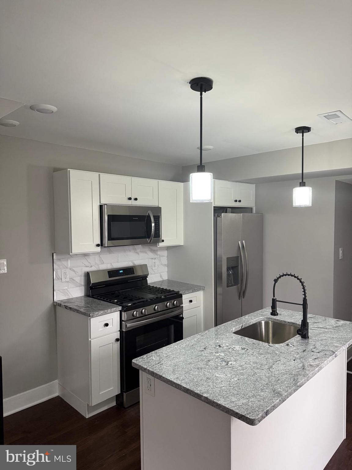 ELKINS PARK - Residential Lease