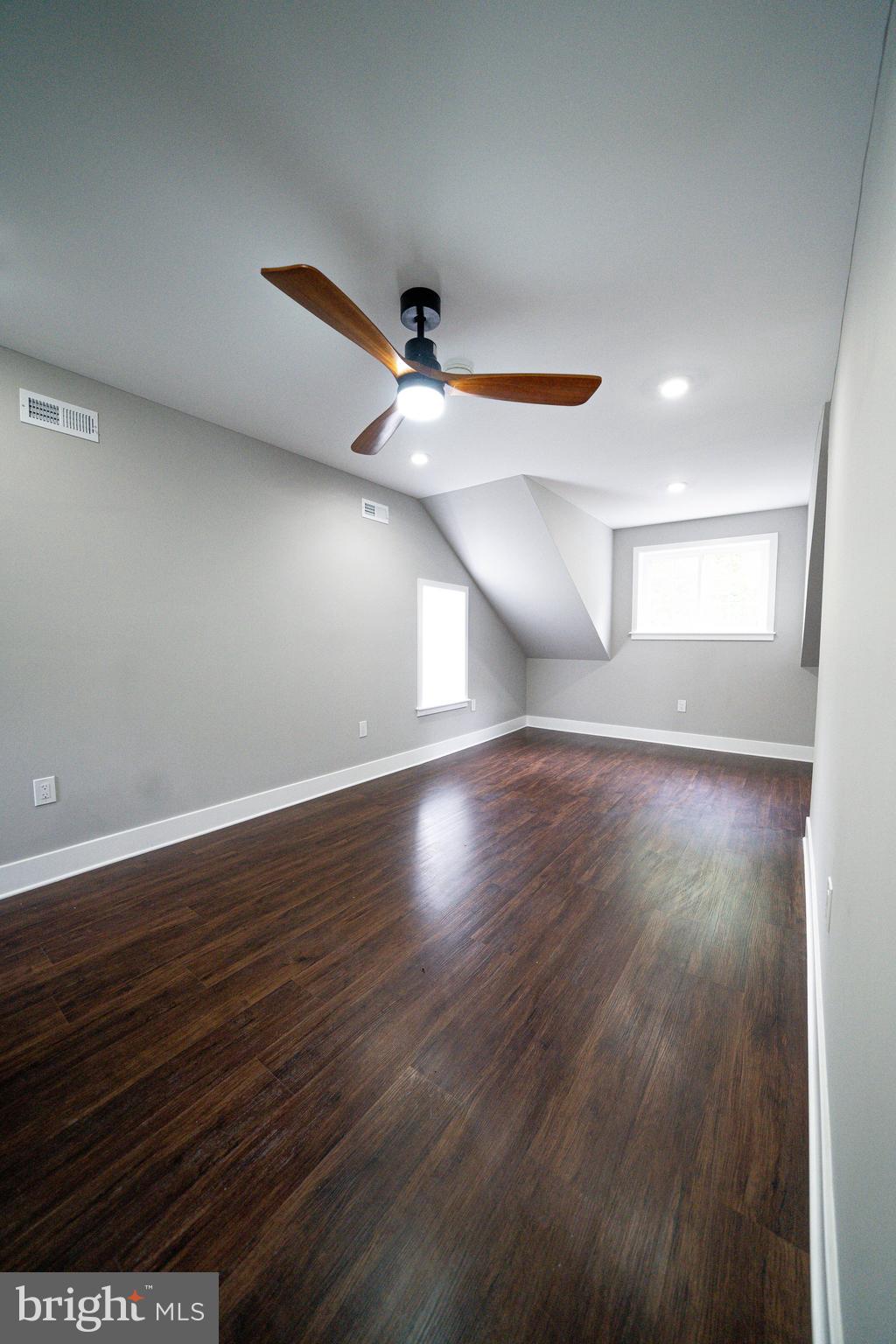 ELKINS PARK - Residential Lease