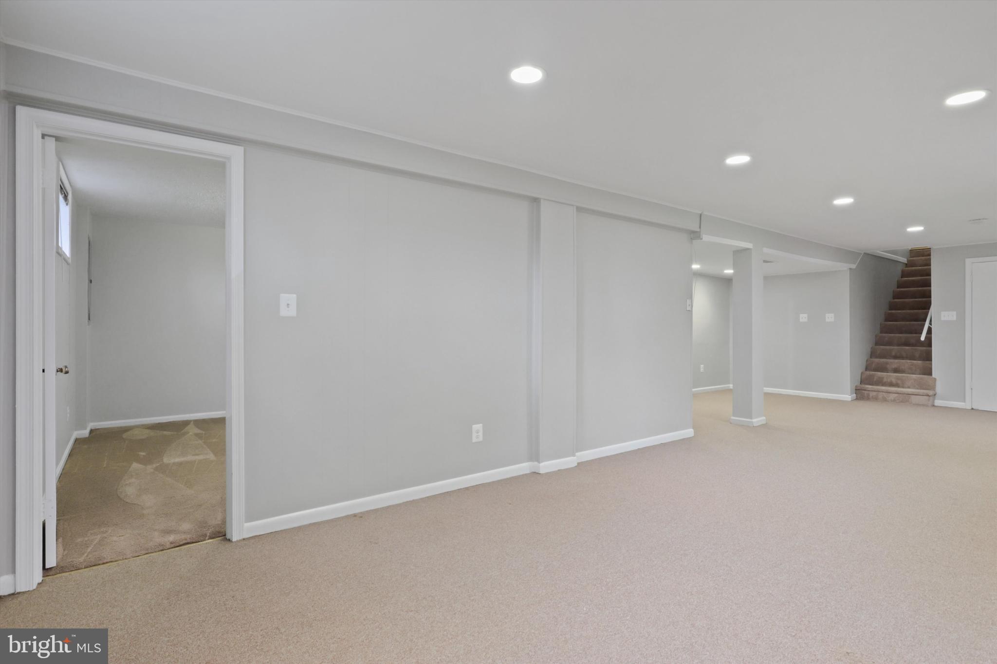 CEDAR CREST - Residential