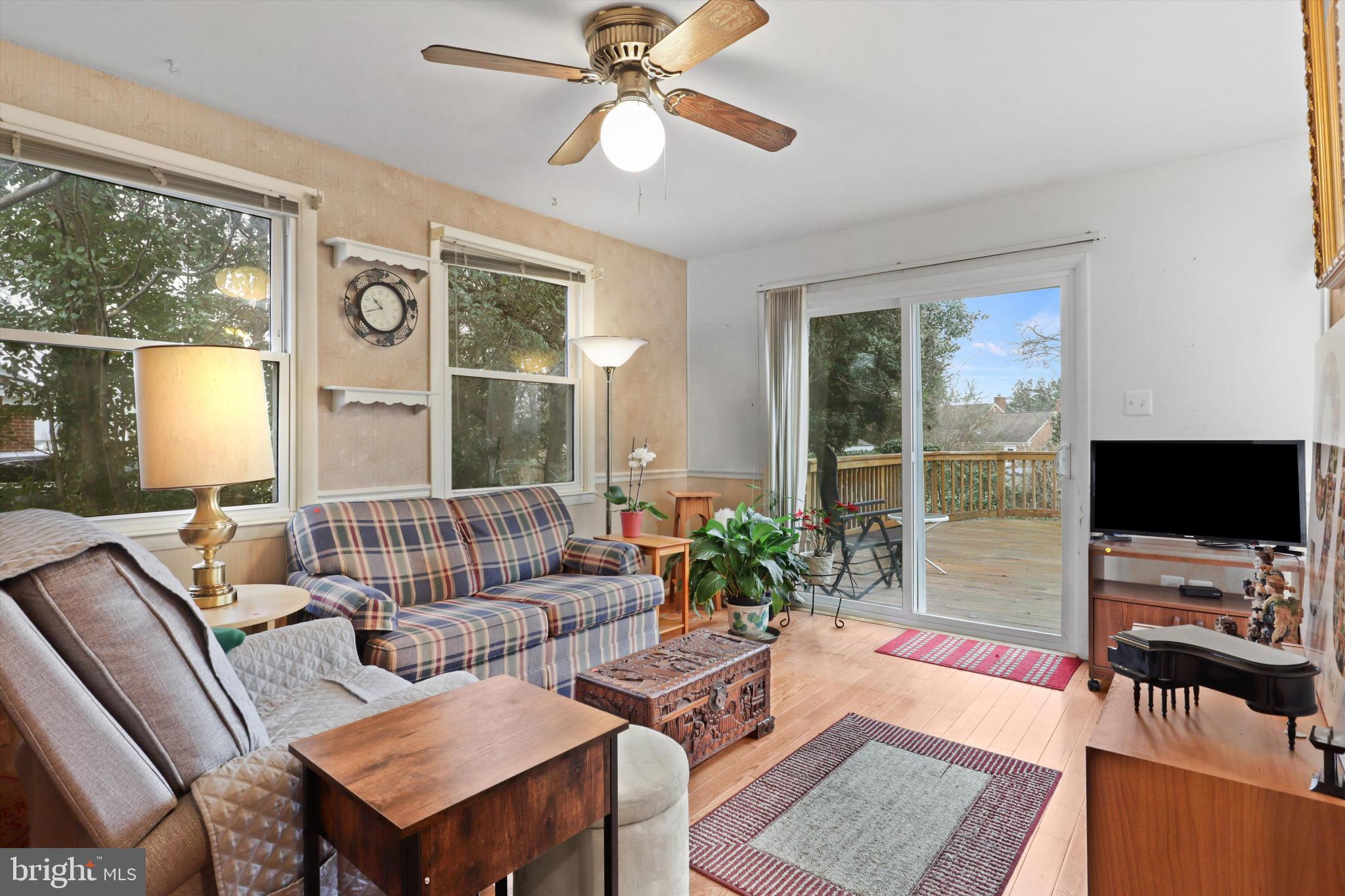 CEDAR CREST - Residential