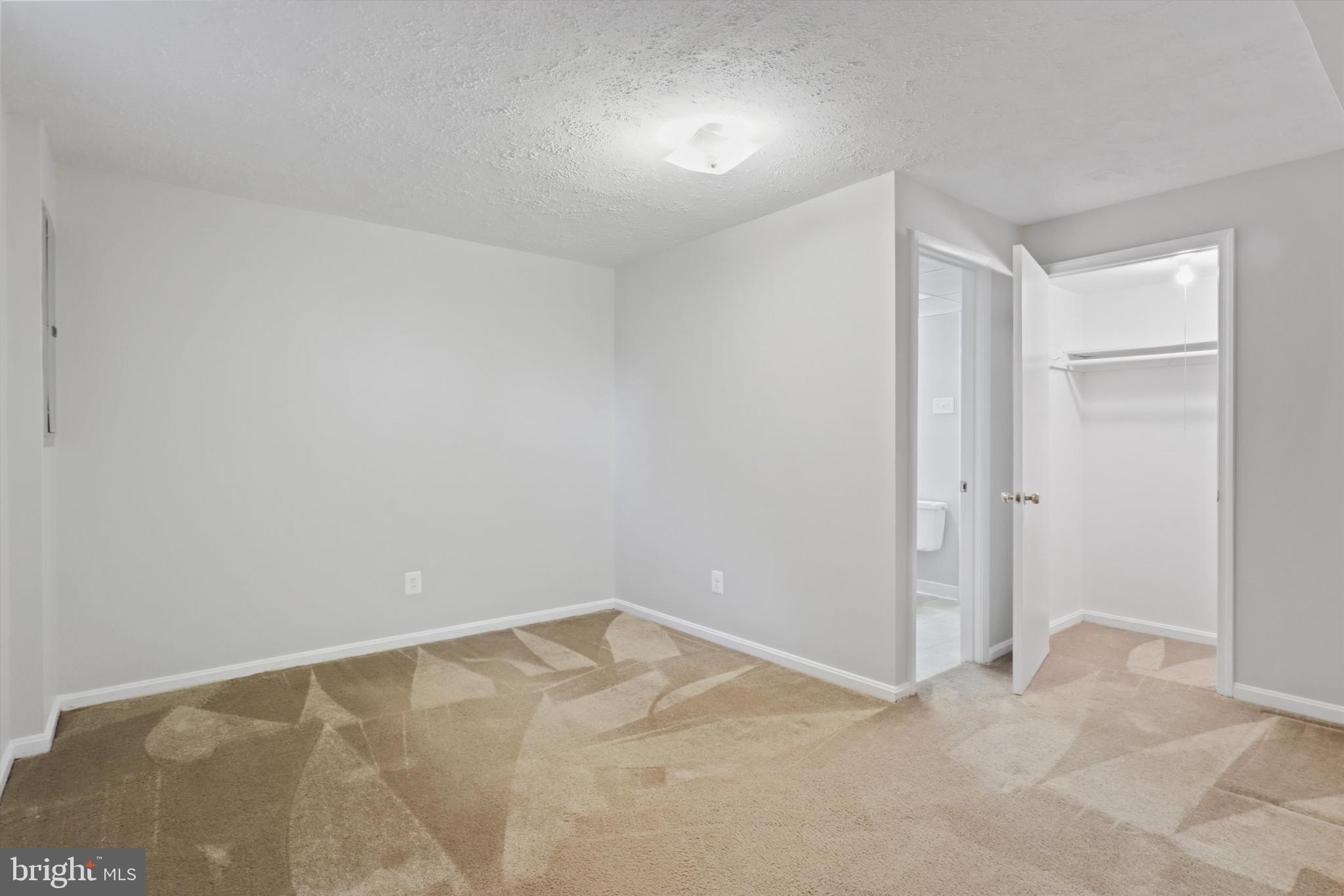 CEDAR CREST - Residential