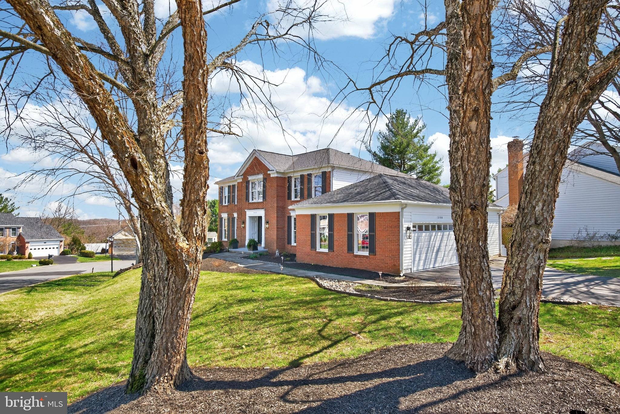 POTOMAC CHASE - Residential