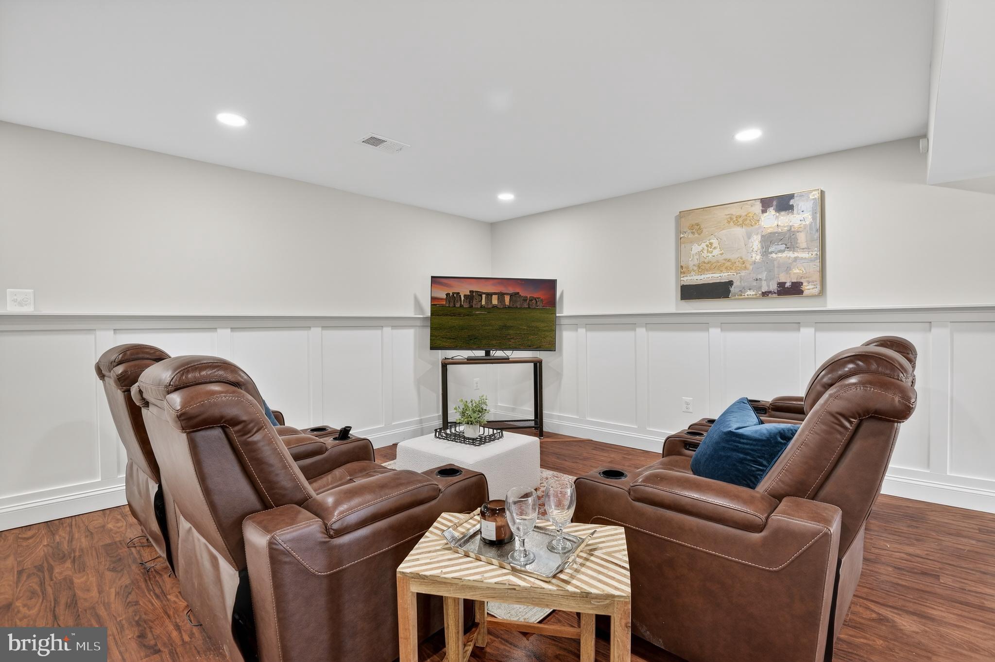 POTOMAC CHASE - Residential