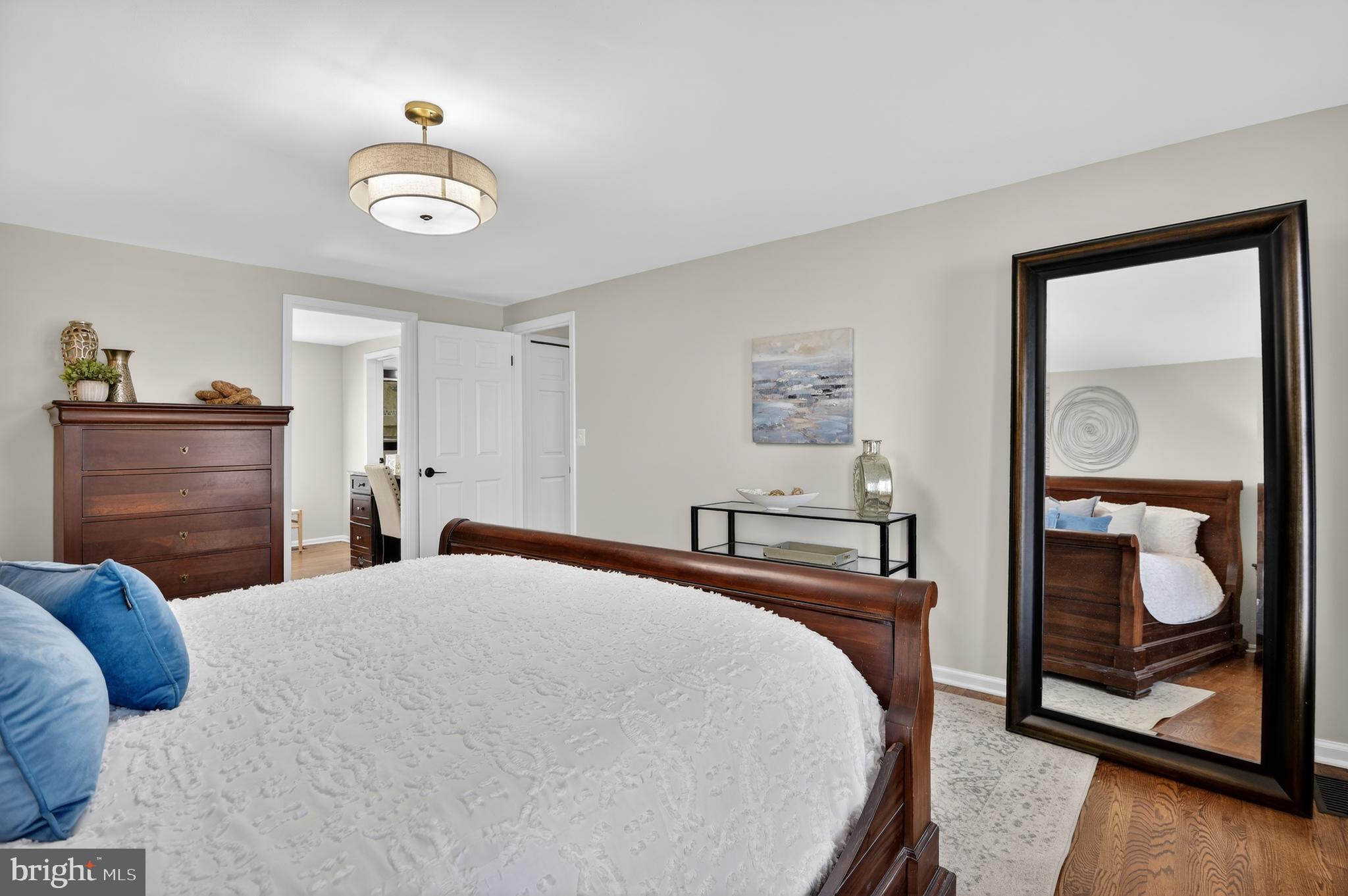 POTOMAC CHASE - Residential