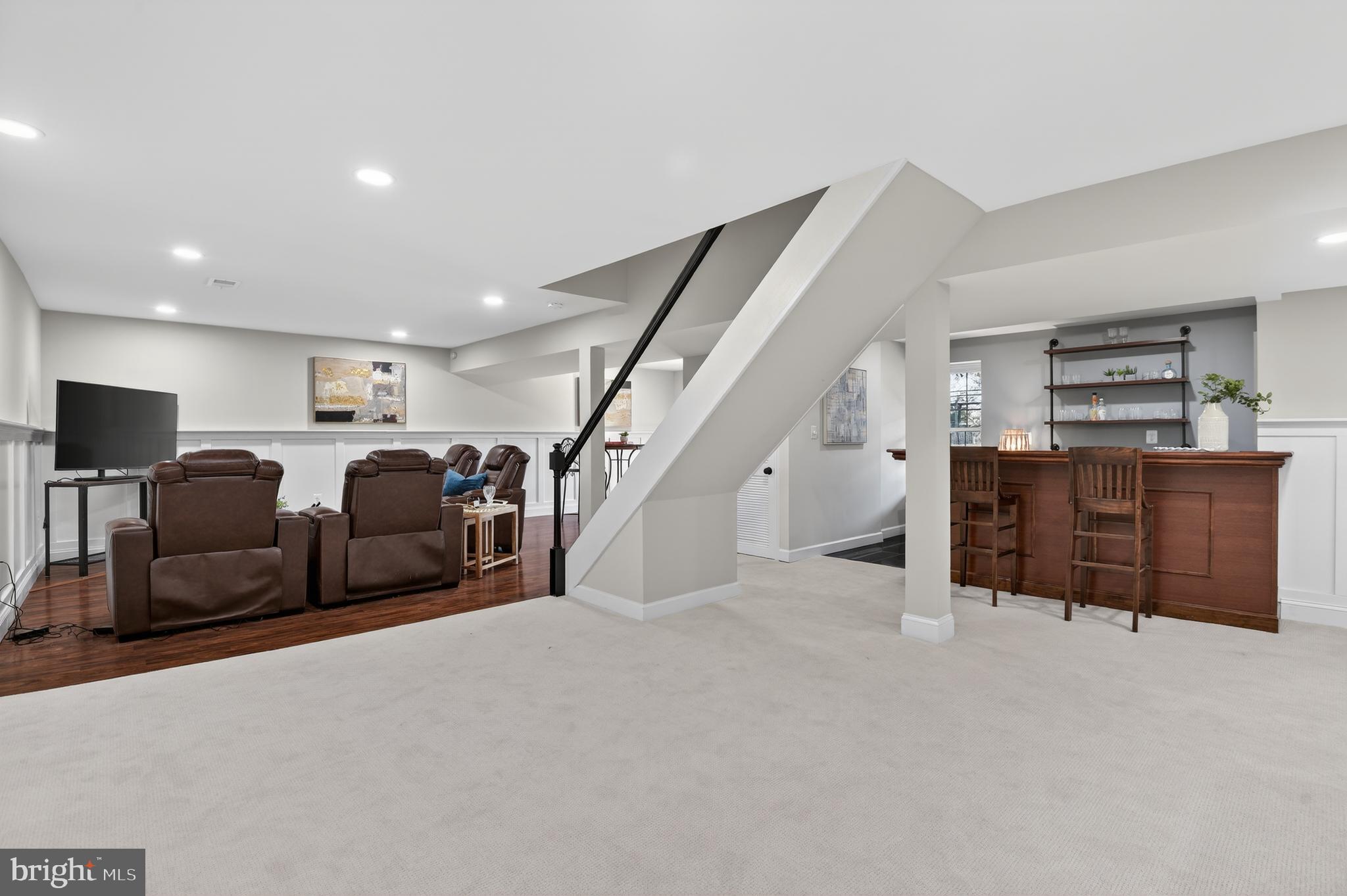 POTOMAC CHASE - Residential