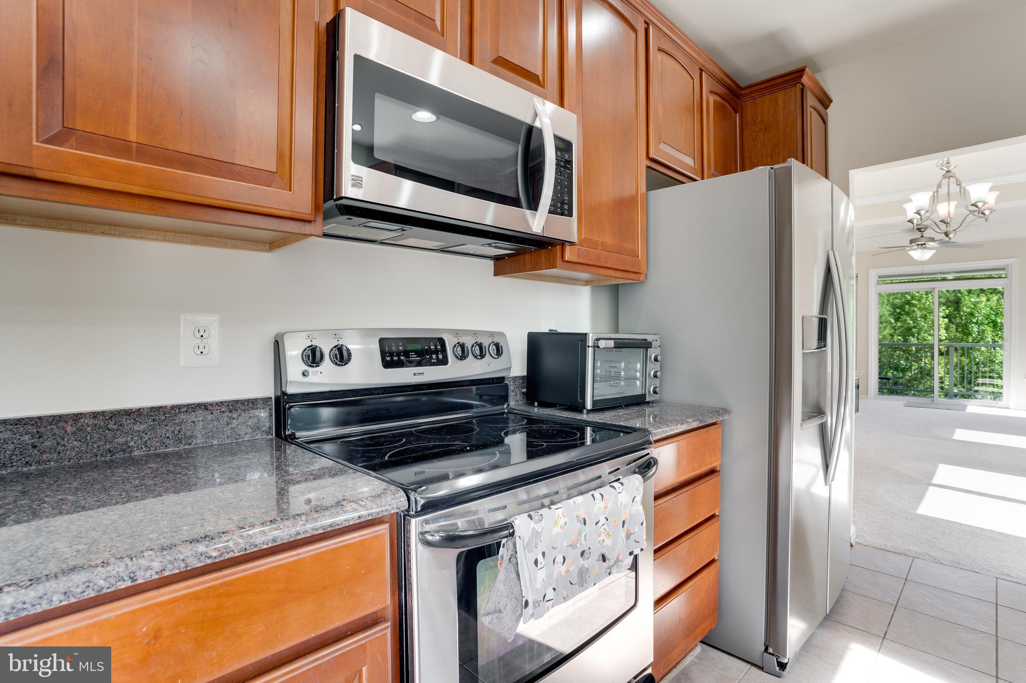 OYSTER BAY CONDOMINIUMS - Residential