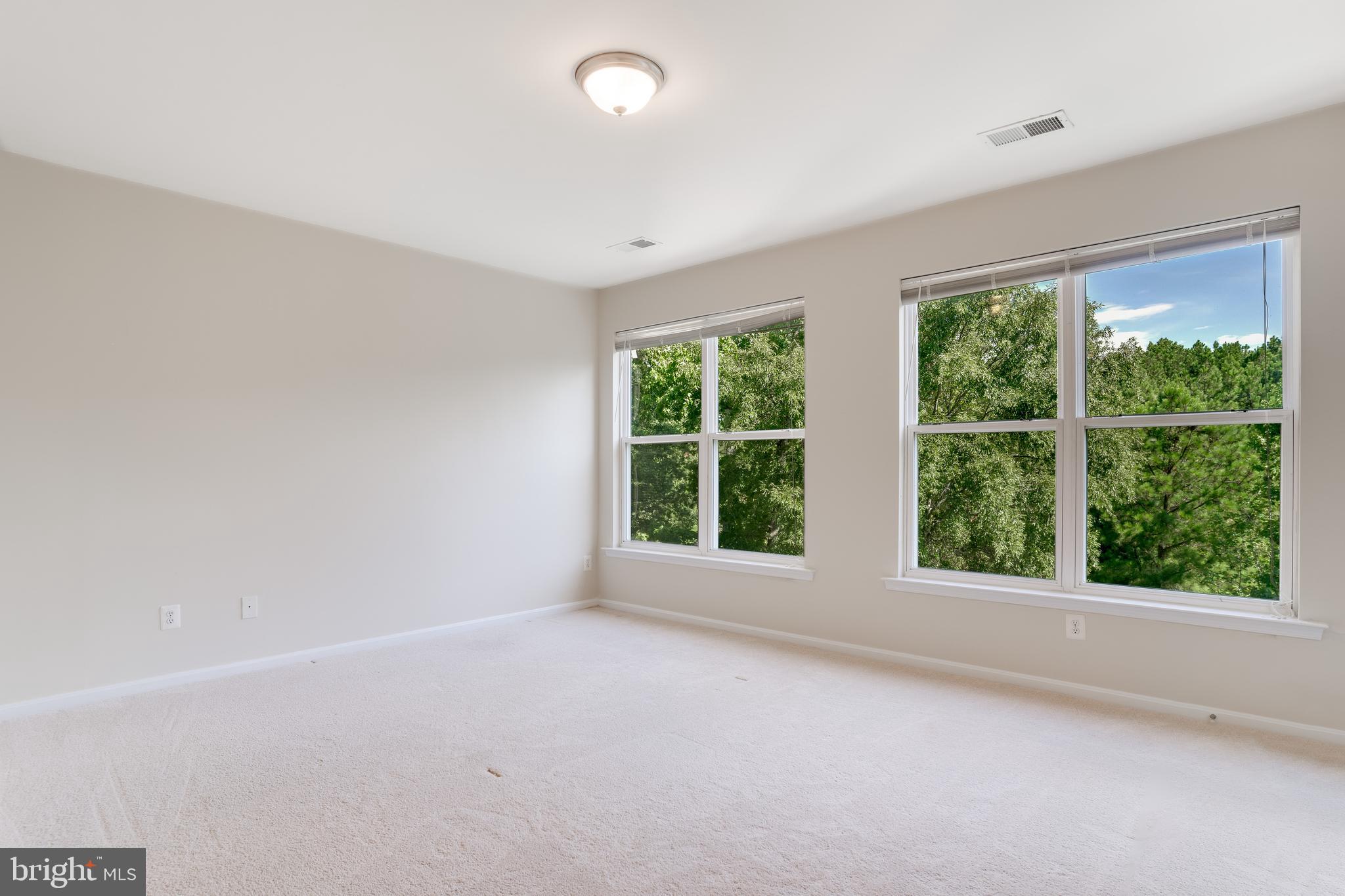 OYSTER BAY CONDOMINIUMS - Residential