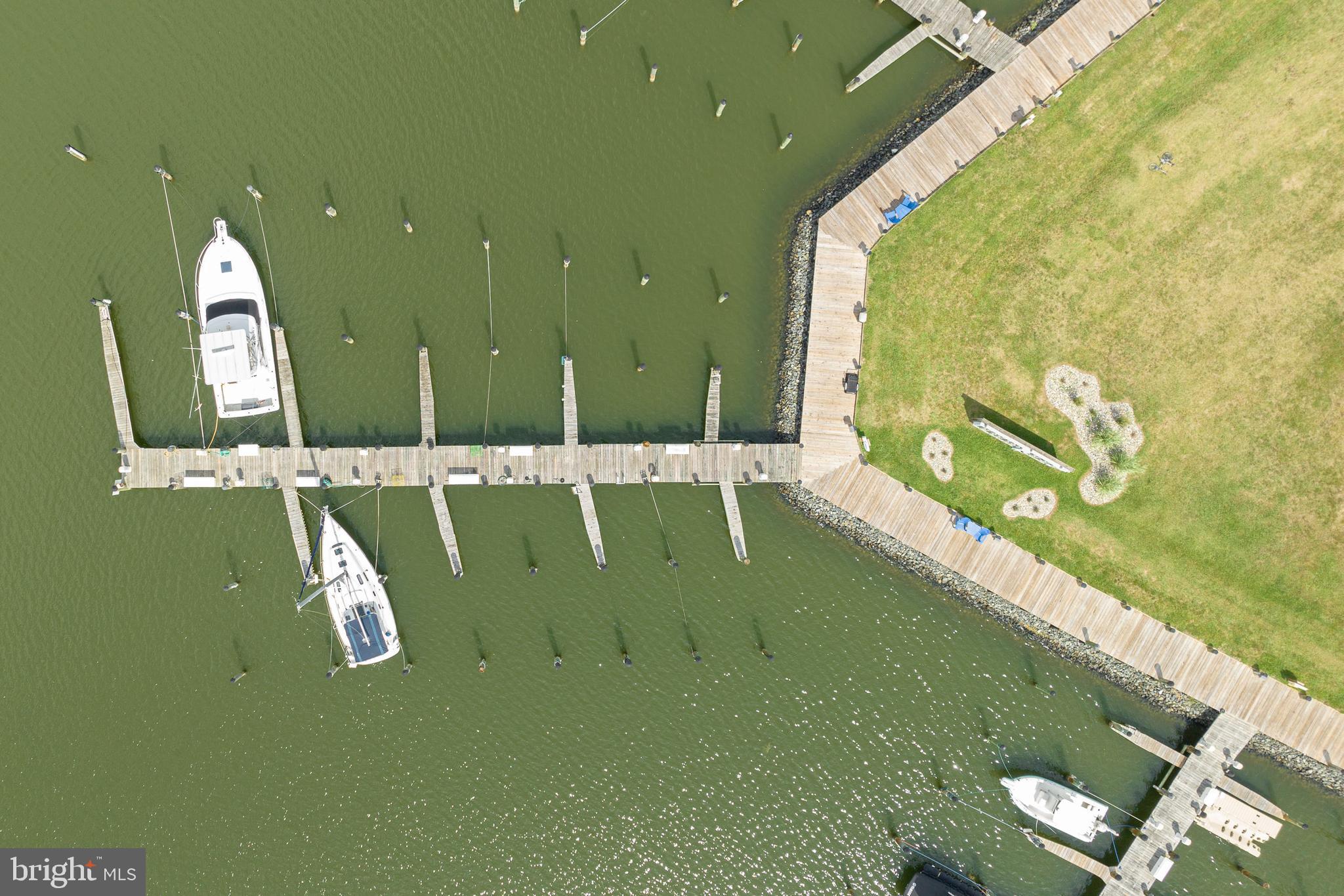 OYSTER BAY CONDOMINIUMS - Residential