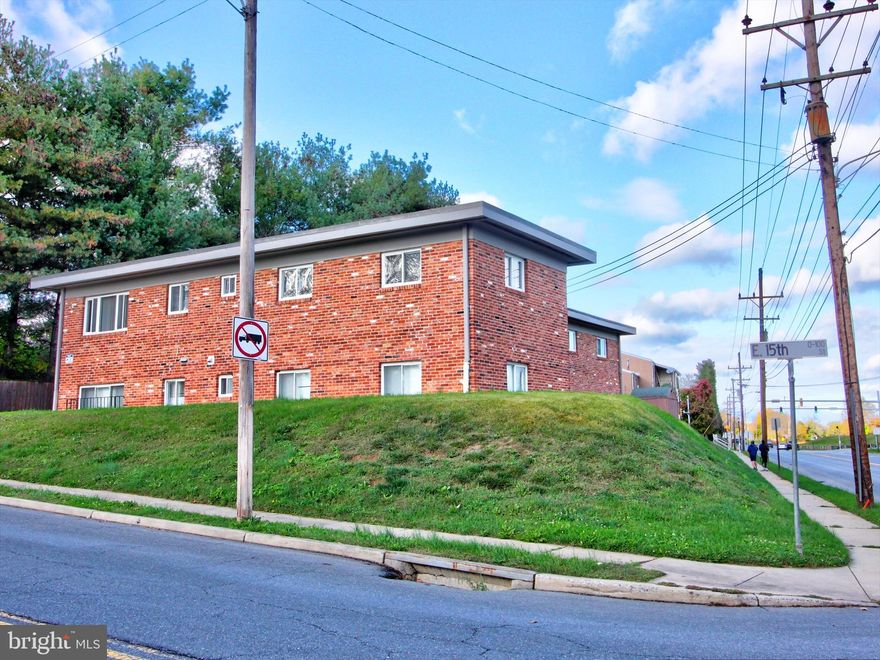 Spacious Two Bedroom, One Bath Apartment. Located on the corner of 15th Street and East Street in Frederick available for immediate move-in! New stainless steel appliances.   Off-street parking, on-site laundry facility. Pets allowed with additional deposit (Case by Case Approval).  APARTMENT 21